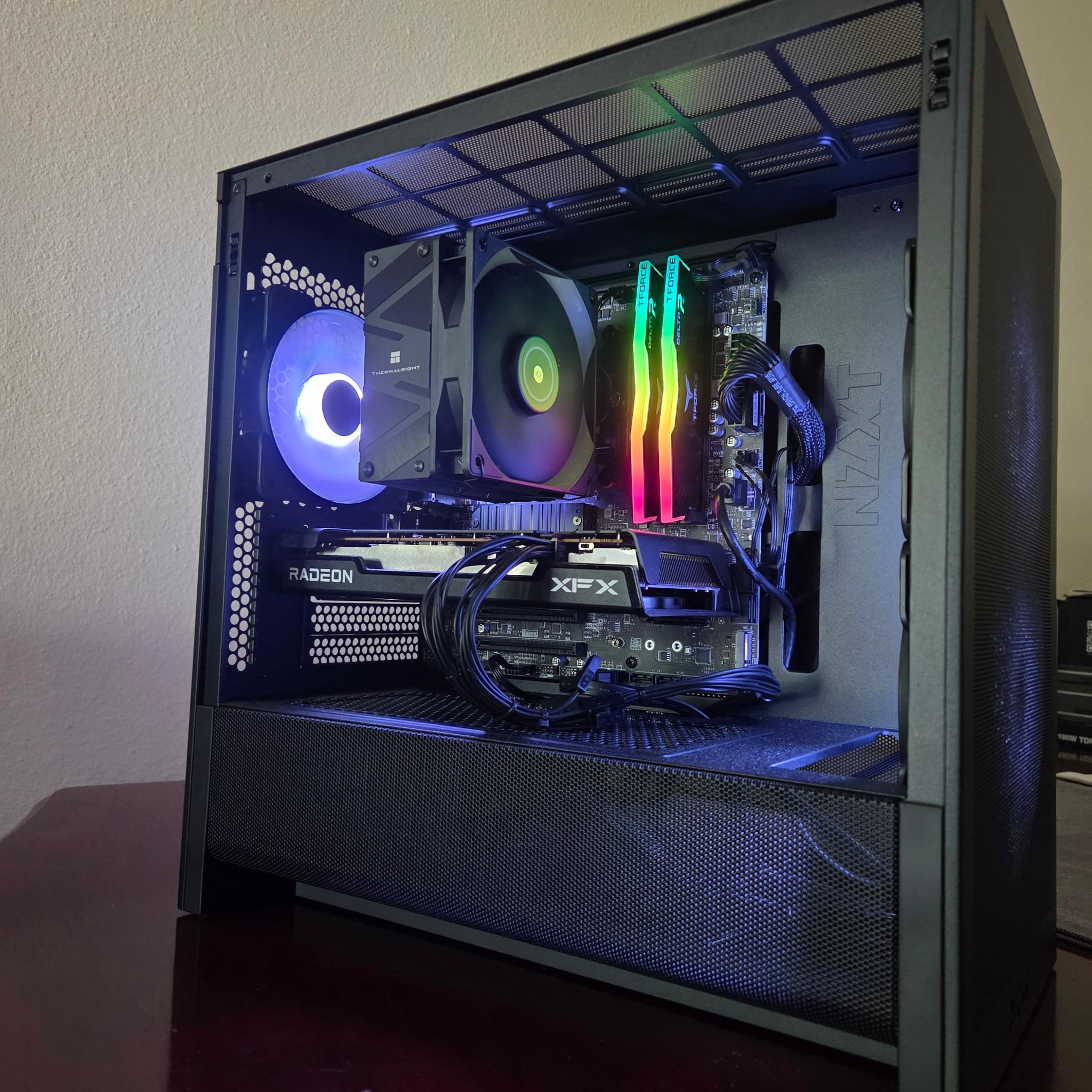 AMD Ryzen 3600XT | RX 6650 XT | 16GB DDR4 - Gaming PC