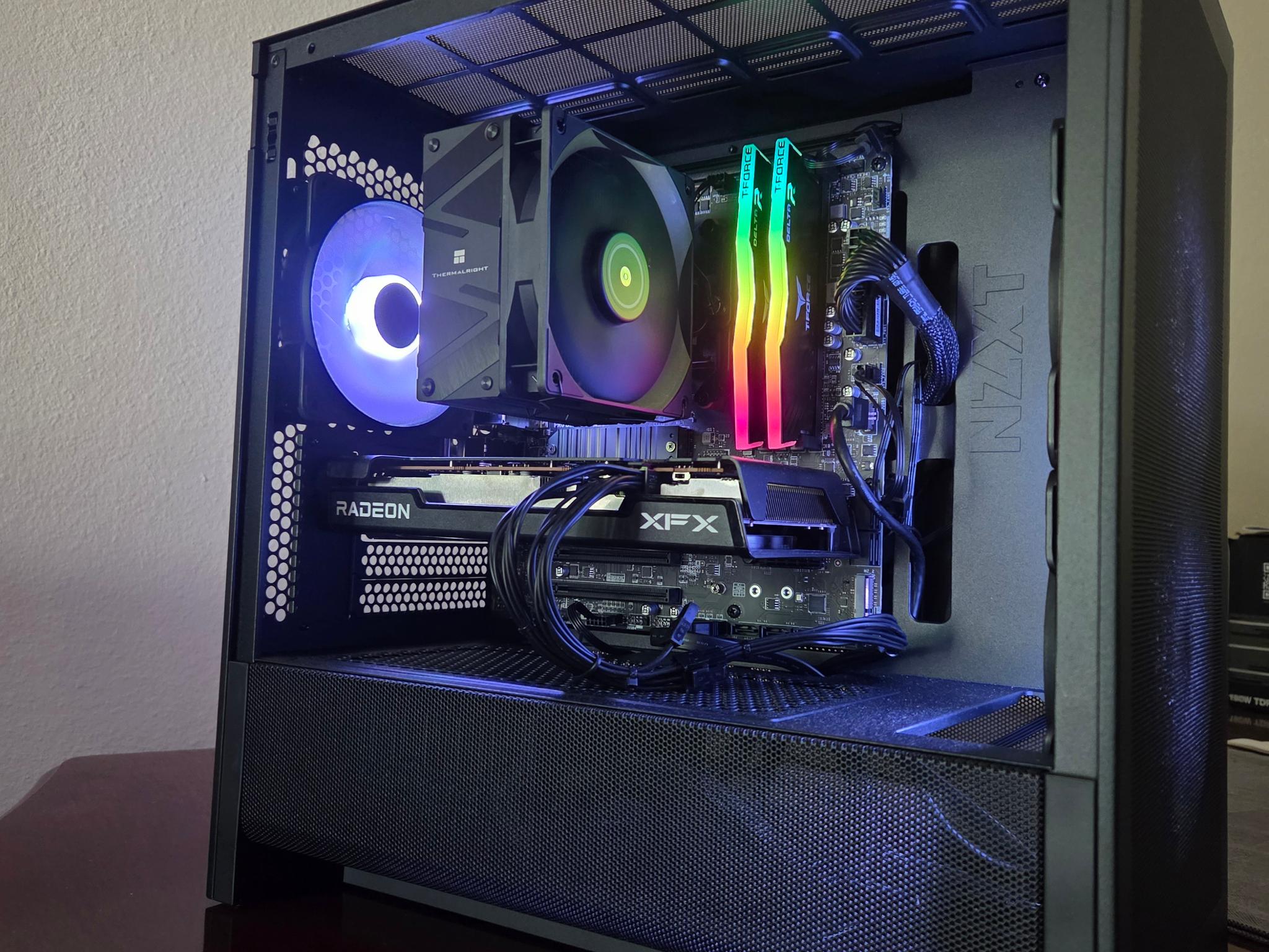 AMD Ryzen 3600XT | RX 6650 XT | 16GB DDR4 - Gaming PC