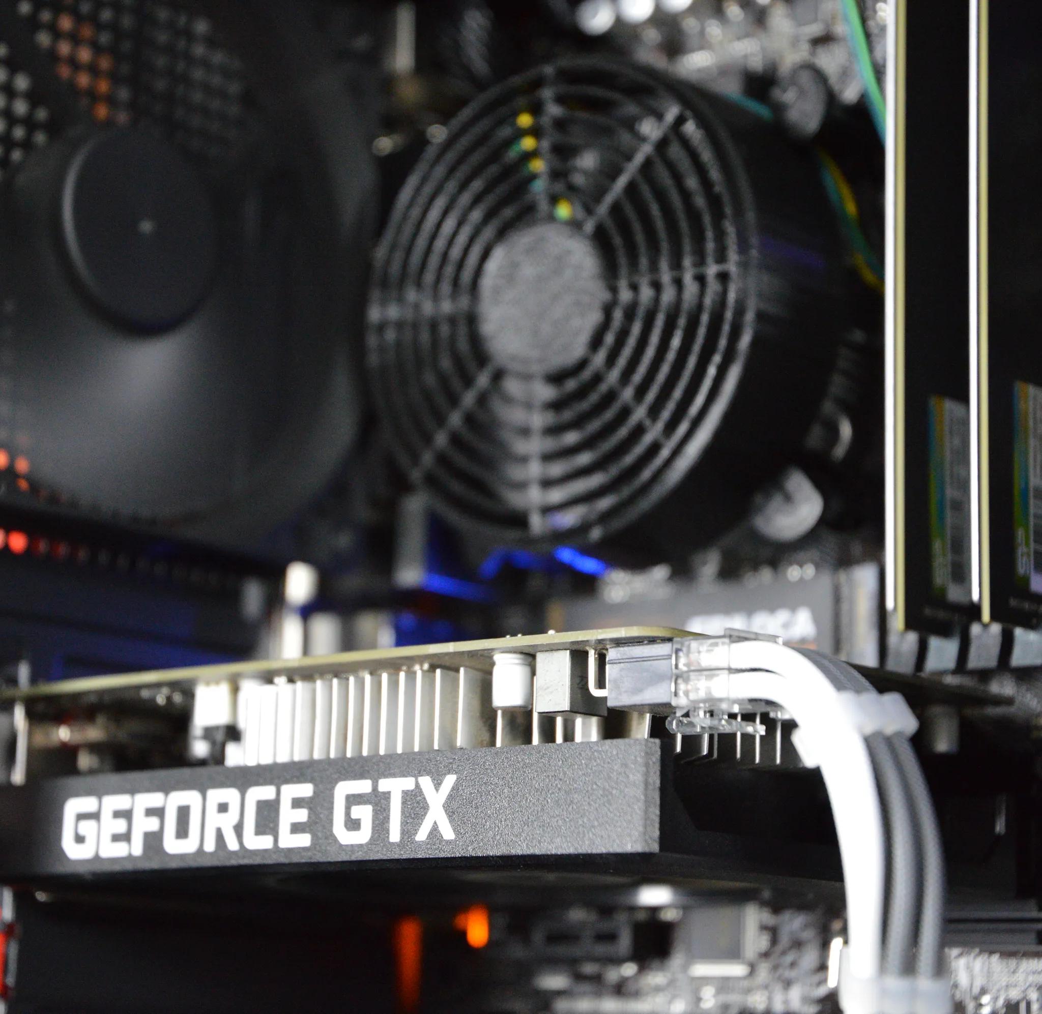 ⚪️🐍| GTX 1650 SUPER 4GB | INTEL i5-7600 | 16GB DDR4 RAM | 512GB NVME SSD | Silver Serpent |