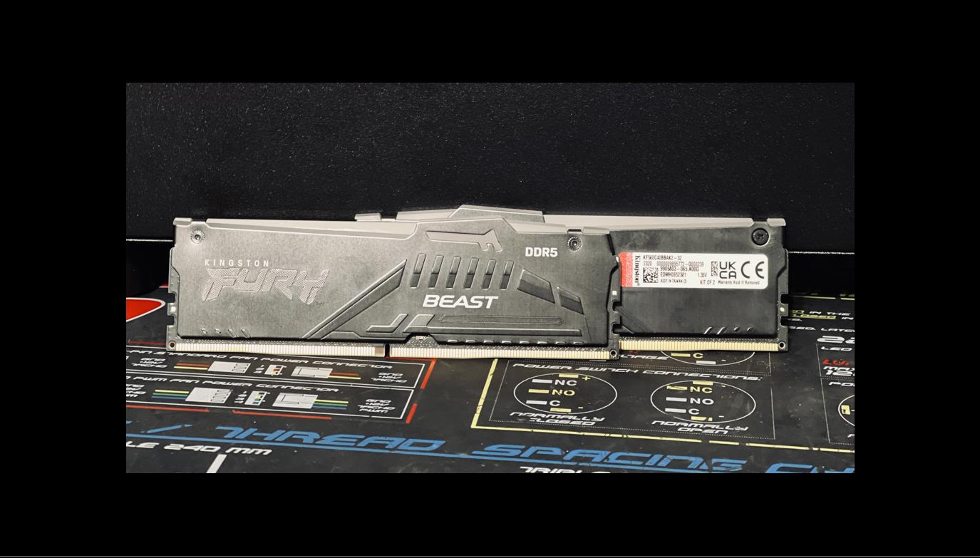 Kingston Fury Beast RGB 32GB (2x16GB) 6000MT/s DDR5 CL40 (KF560C40BBAK2-32) | Intel XMP 3.0