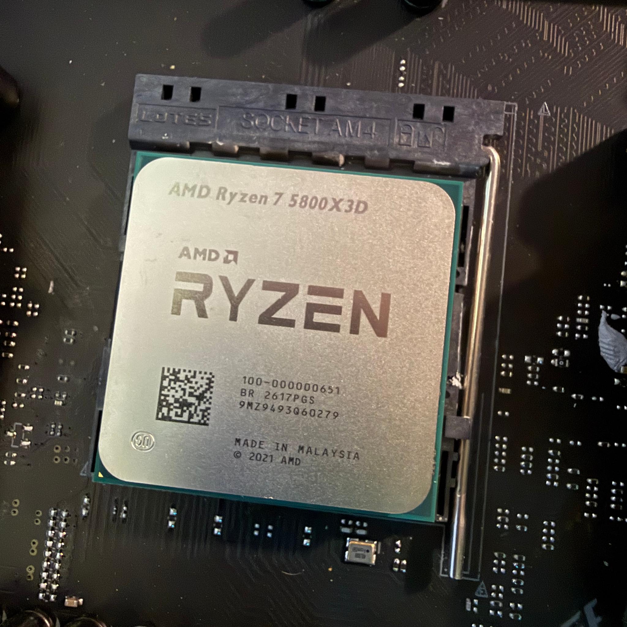 Ryzen 7 5800X3D, Asus ROG Strix B550-F Gaming WiFi 2, and 32 GB RAM combo