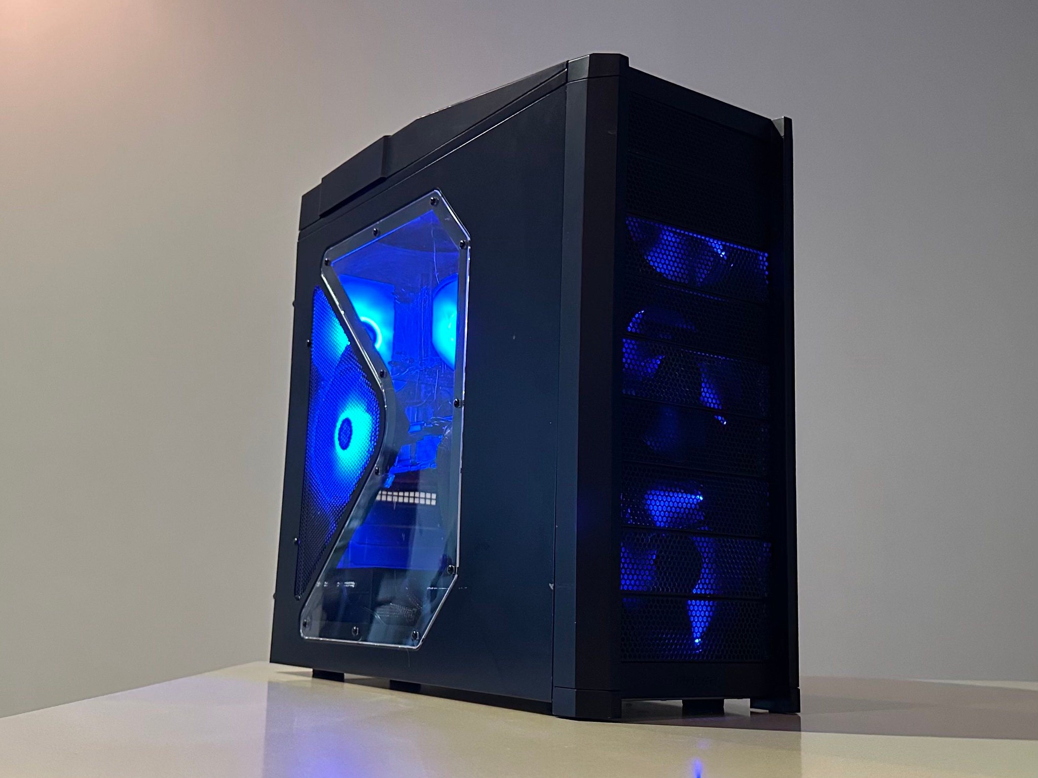 Starter Gaming PC – Intel Core i7-3770K | MSI AMD R9 390X | 16GB RAM | 500GB SSD & 1TB HDD | Win10