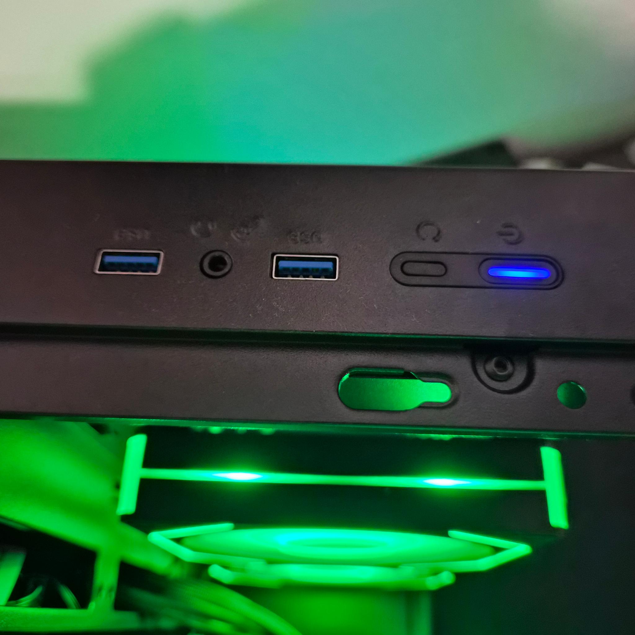 Gaming PC: RTX 2080 FE | Ryzen 5 | 16GB RAM | WiFi | ARGB