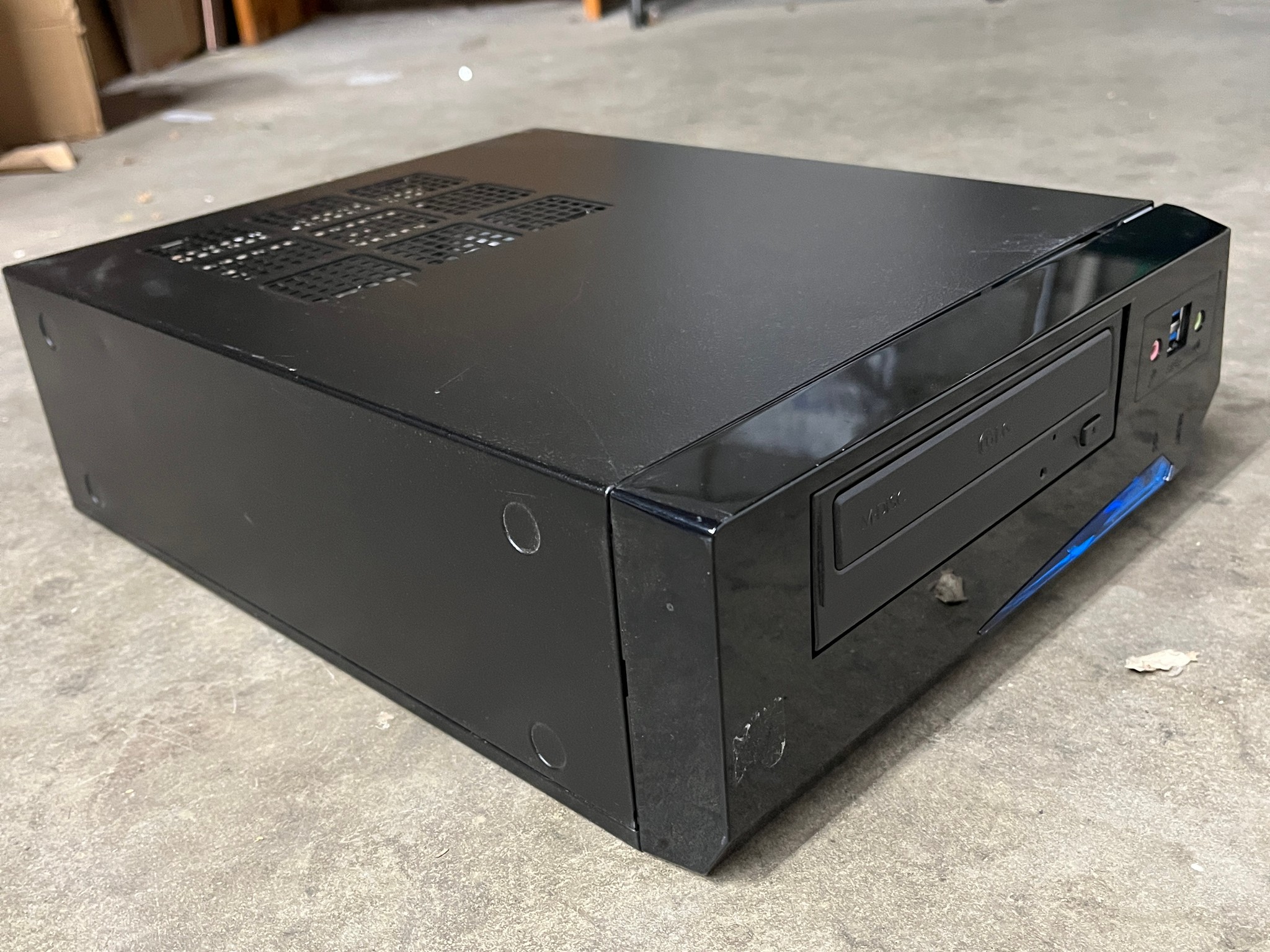 In-Win BP655 Mini-ITX Case w/ 300w PSU & DVD/CD Rewritable Drive Pre installed BP655.FH300TB3