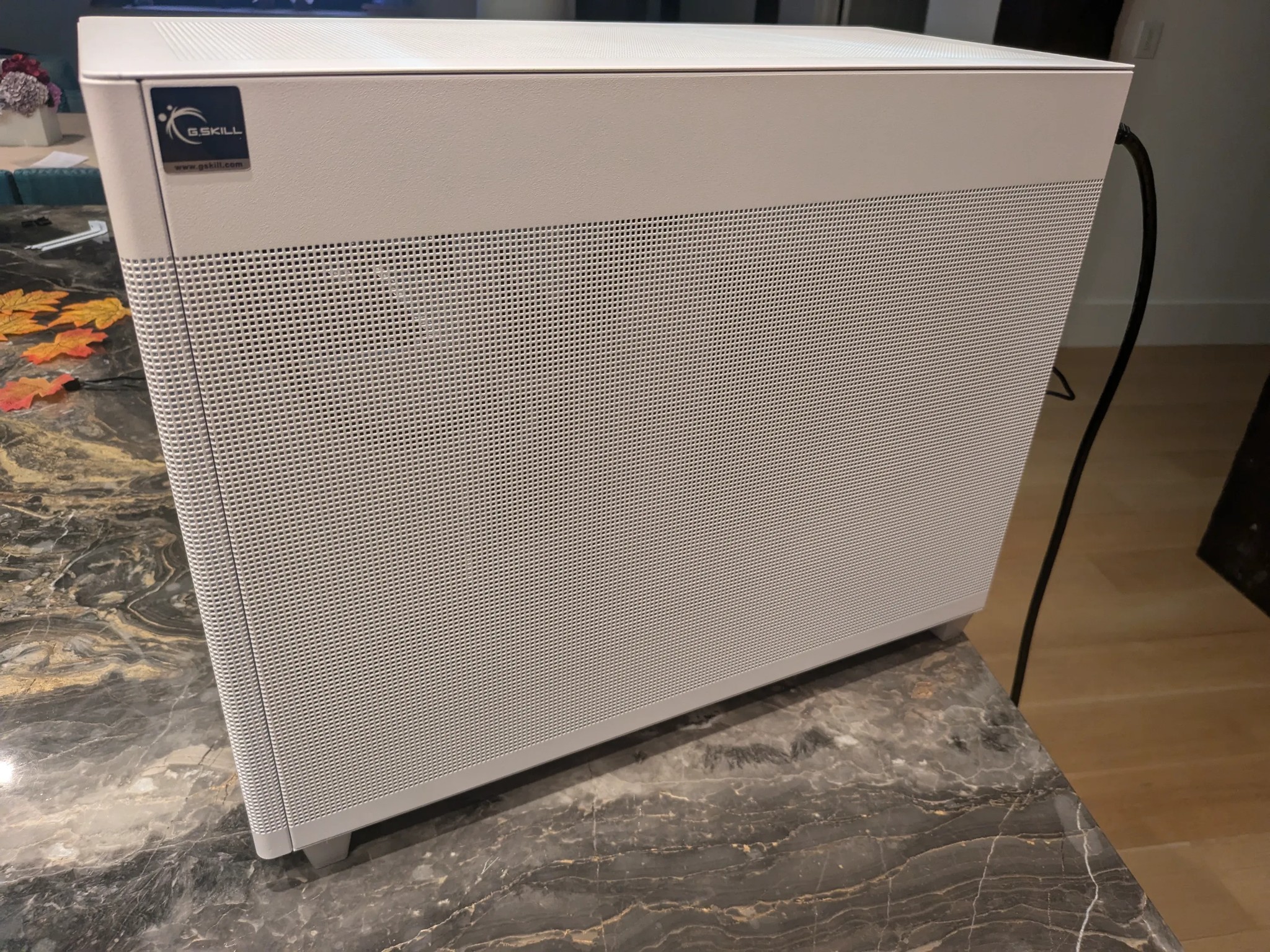 ASUS Prime Gaming PC - Ryzen 5 7500F, AMD Radeon RX 7600XT, 32 GB DDR5, 2 TB
