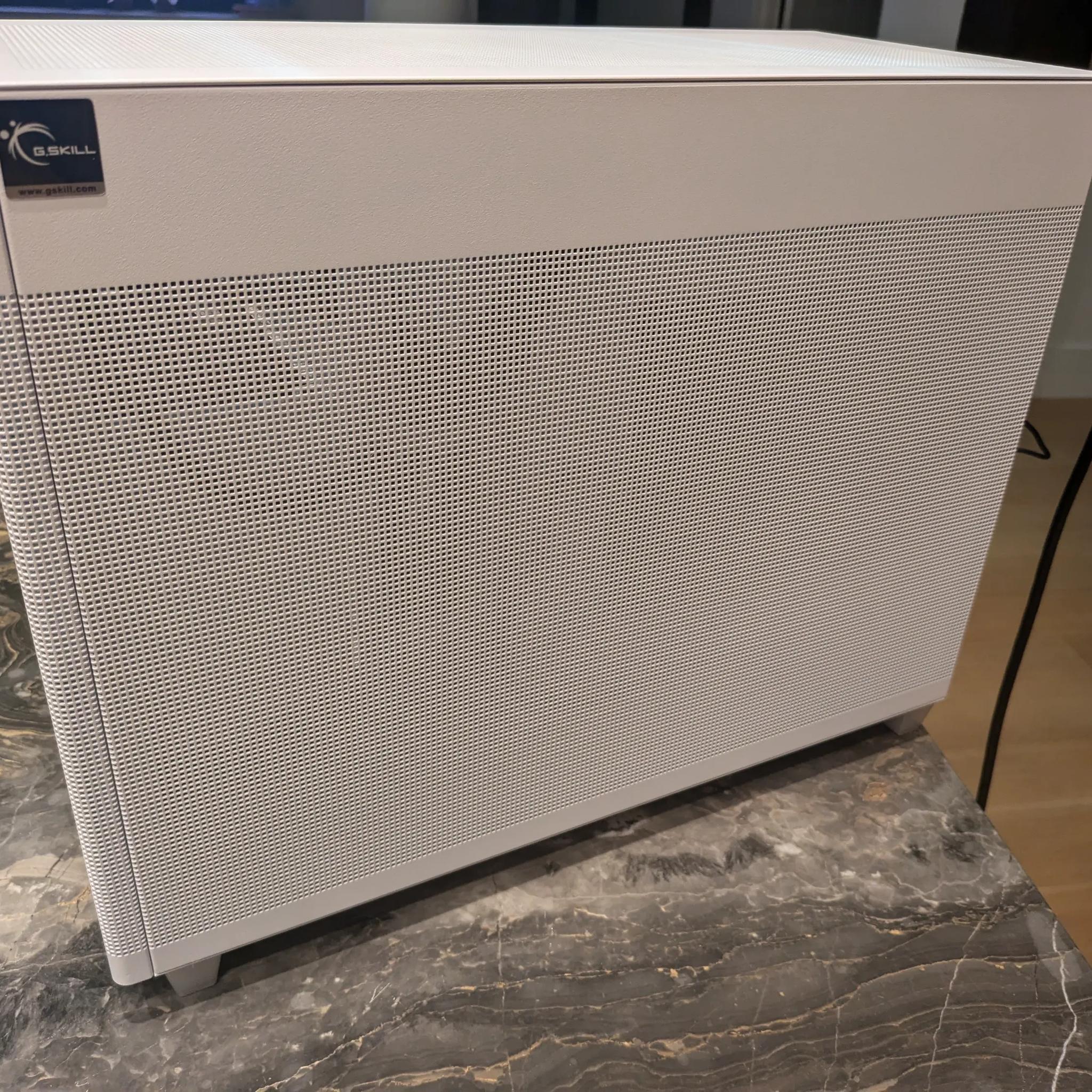ASUS Prime Gaming PC - Ryzen 5 7500F, AMD Radeon RX 7600XT, 32 GB DDR5, 2 TB
