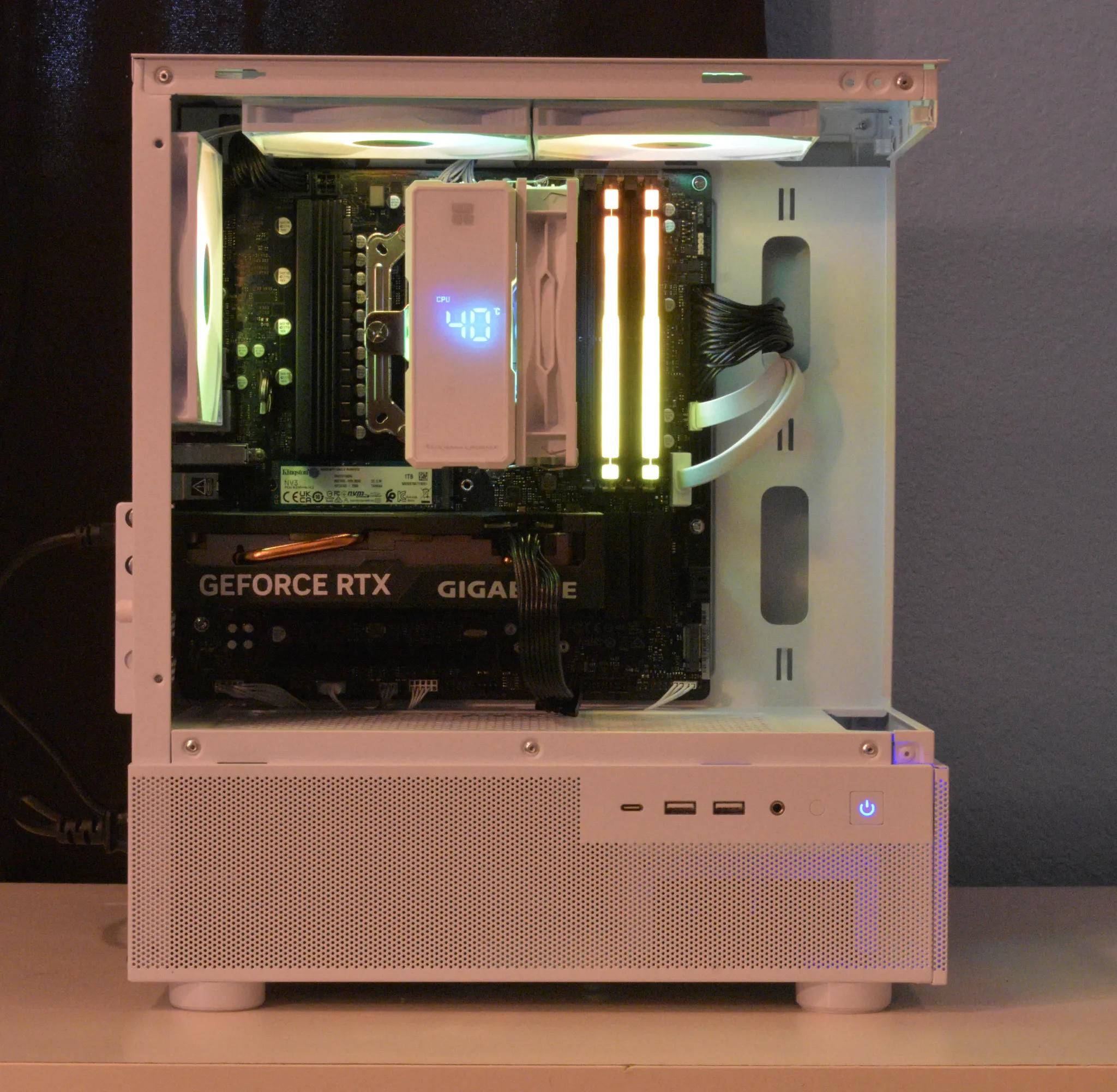 ⬜Whiteout v2⬜ Ryzen 5 7500F | RTX 4060 8GB | 16GB Ram 6000mhz | 1TB nVME Gen4 SSD | Win11 Pro + Wifi