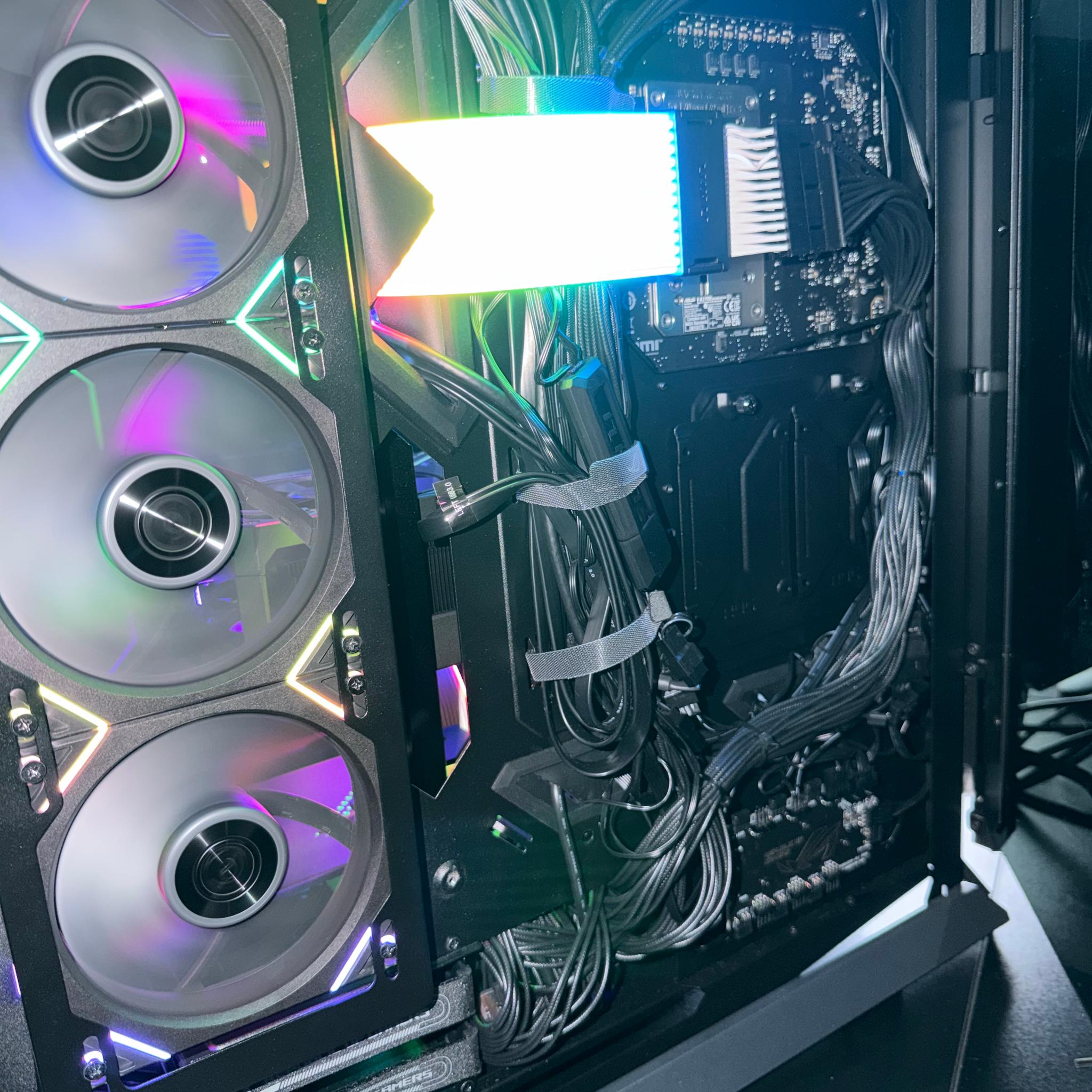 Asus Astral RTX 5090 OC 32GB + AMD Ryzen 9 9950X3D