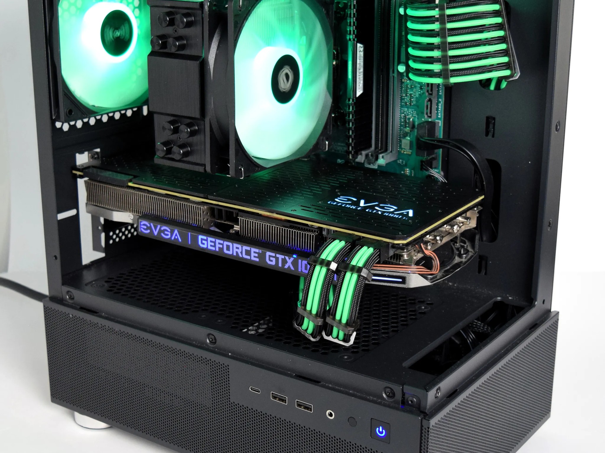 Fresh Build! Intel i7 7700 | GTX 1080ti 11GB | 16gb Ram | 512 GB Storage | Okinos 3 Fish Tank Case