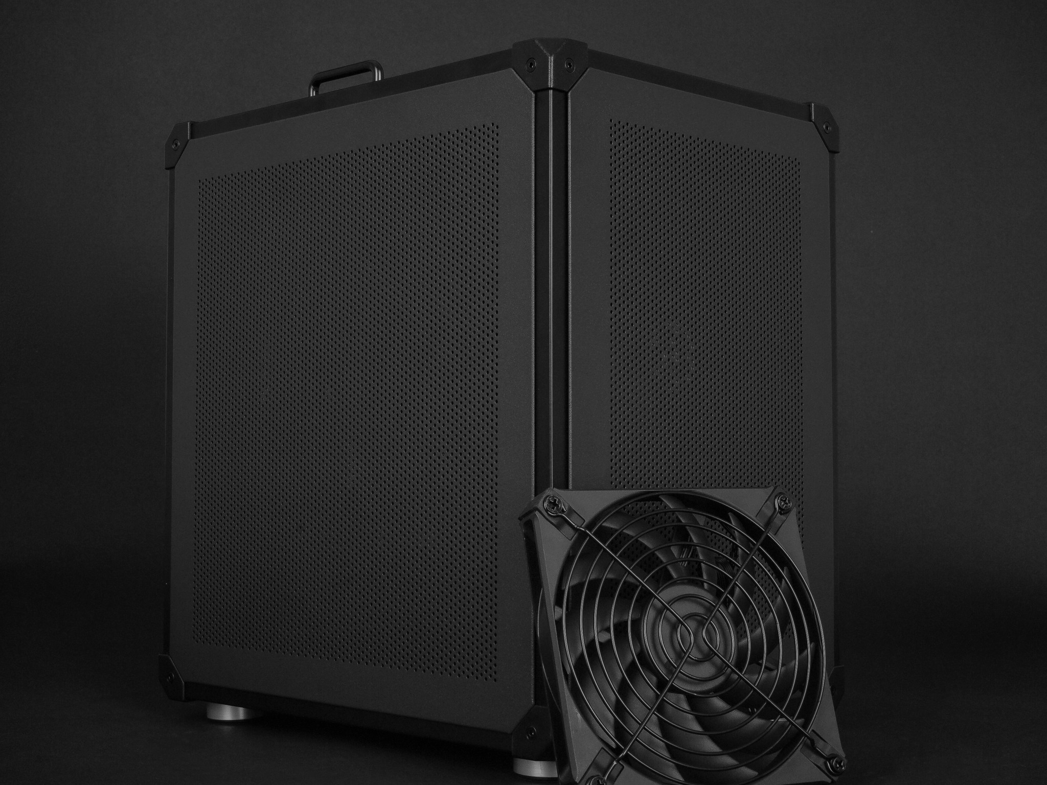 Raster Zero SteamOS SFF Gaming PC RX 7600 Ryzen 5 7600X 16GB DDR5 1TB
