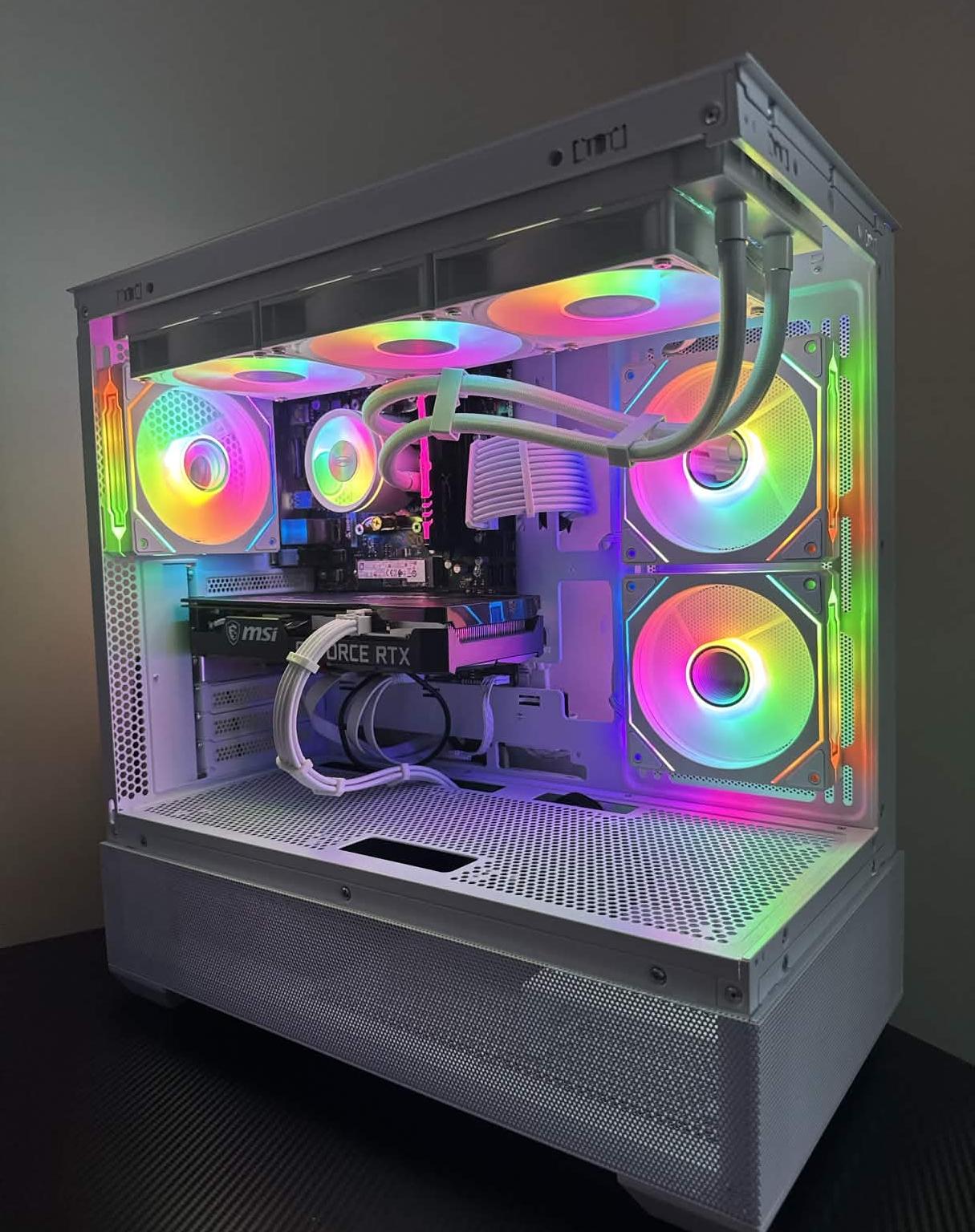 ❄️ White Aesthetic Gaming PC – RTX 3060 Ti | Ryzen 5 3600 | 16GB RAM | 1TB SSD