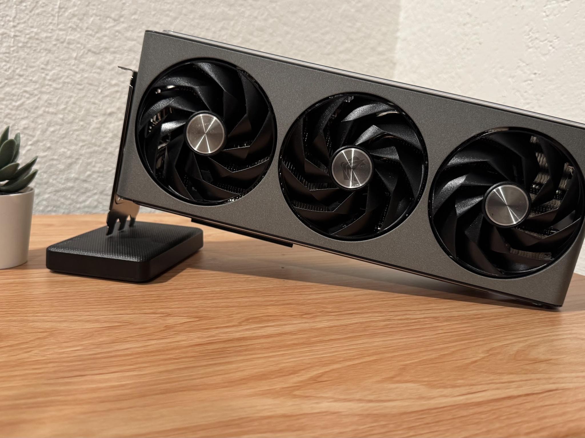 Sapphire  Nitro+ AMD Radeon RX 7900 XTX Vapor-X Gaming Graphics Card with 24GB GDDR6