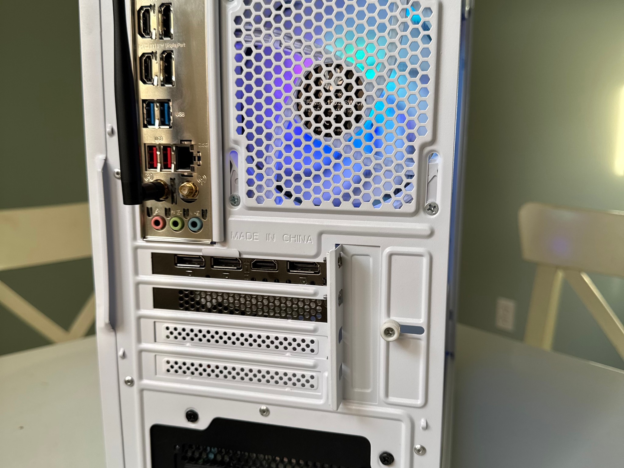 Arctic Fury | Custom Gaming PC | 4060  - i5 12600k - 16GB Ram - 1 TB NVMe