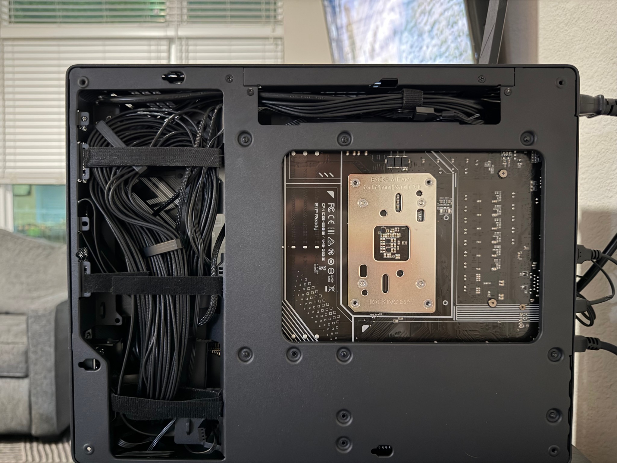 7600x3d/9070xt Micro Gaming PC