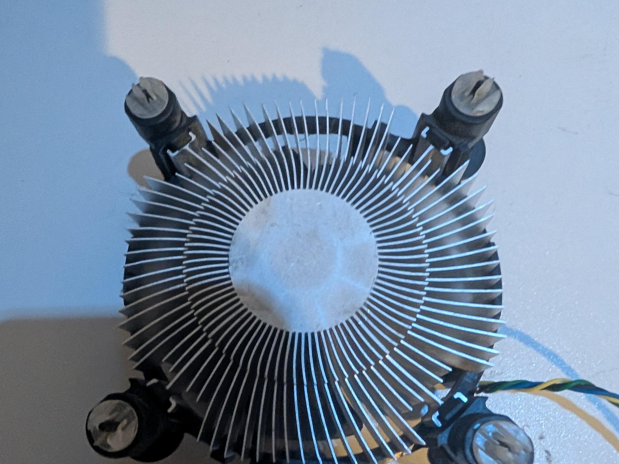 Intel LGA 115x stock cooler