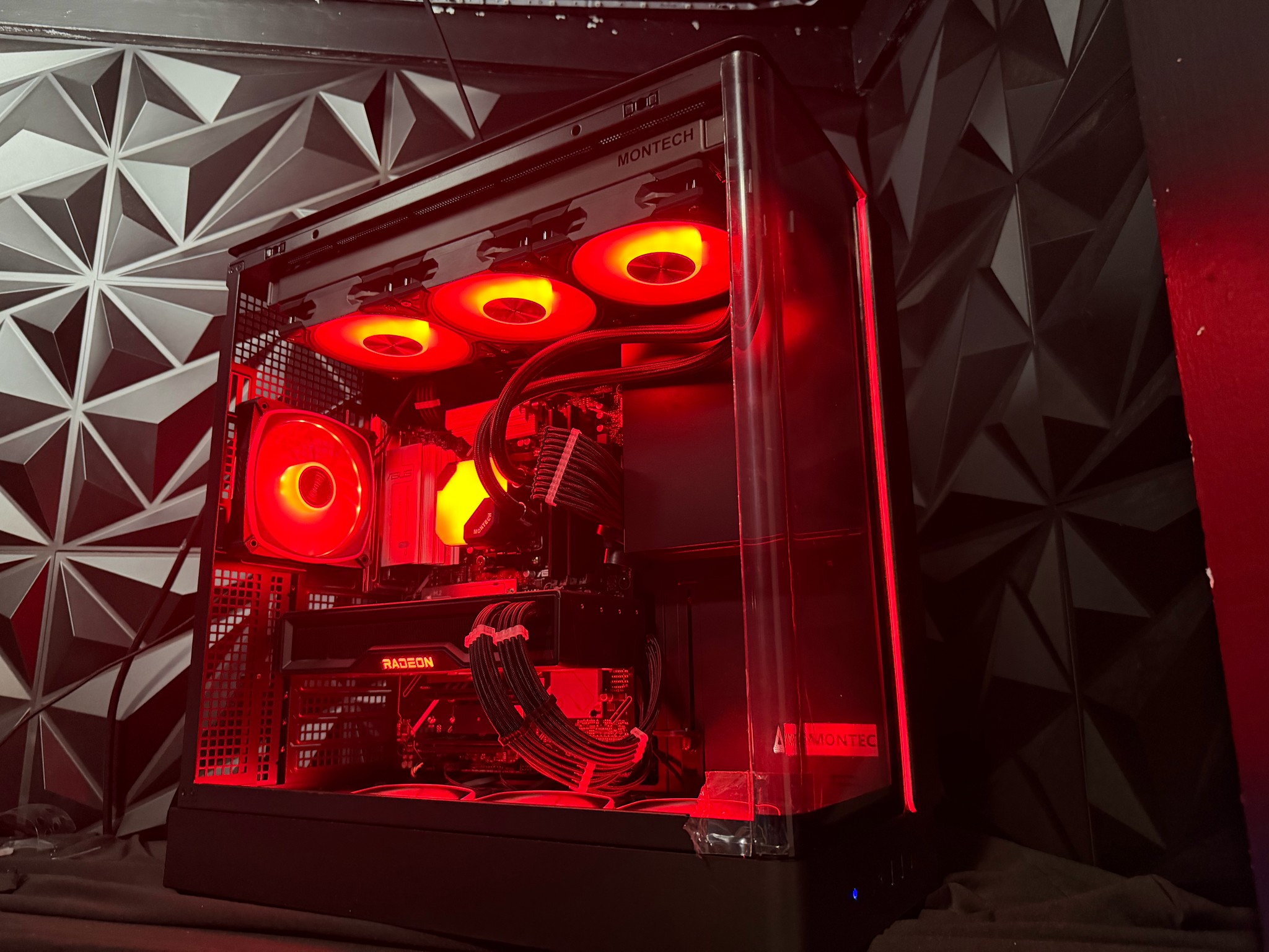 🌊🖤 BLACK OCEAN 🖤🌊Ryzen 7 7700X| RX 6950XT| 32 GB DDR5| 1.5 TB NVMe| 850W PSU