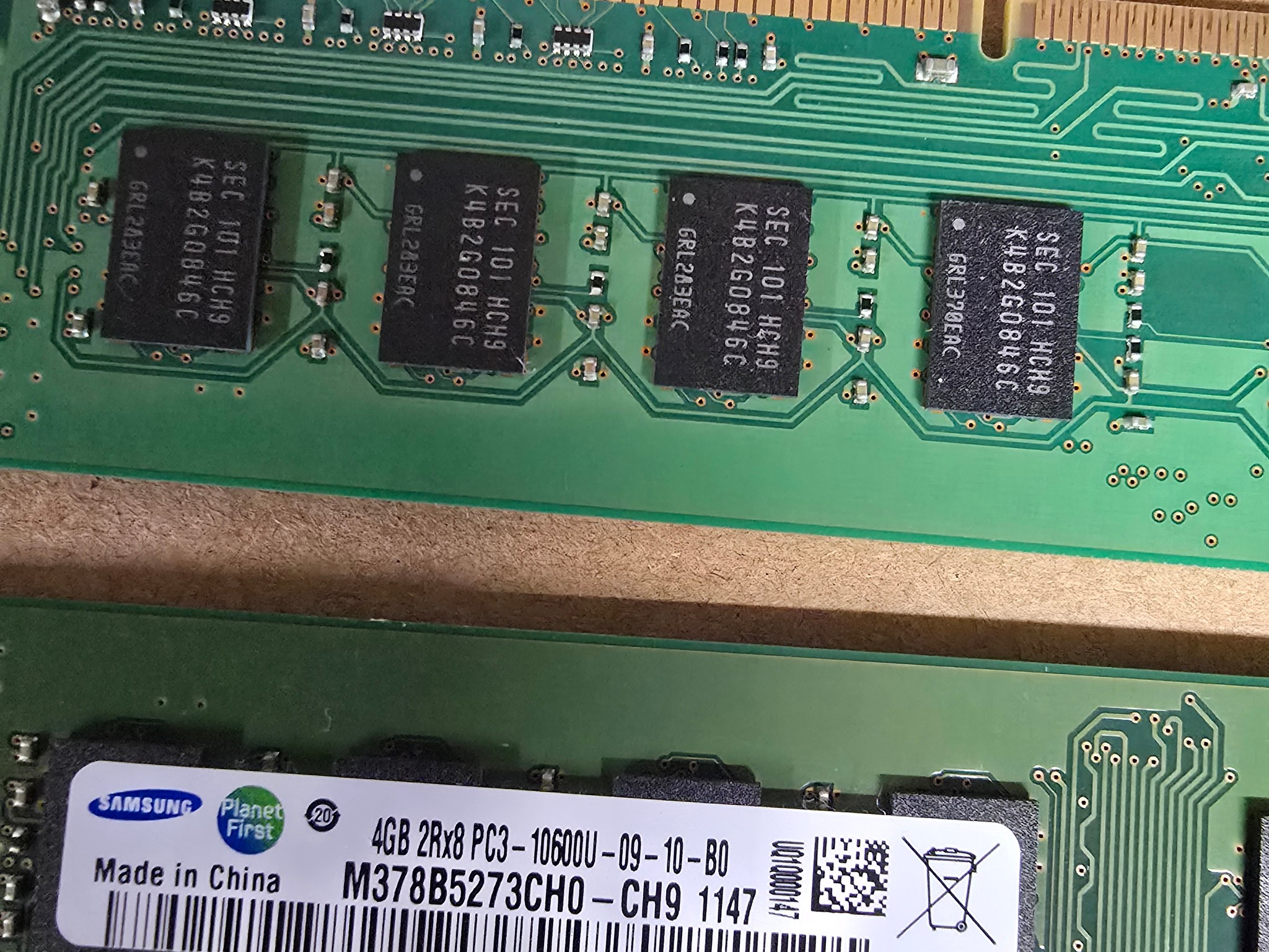 Samsung 8GB, 2X 4GB 2Rx8 M378B5273CH0-CH9 DDR3-1333 UDIMM PC3-10600 NON-ECC