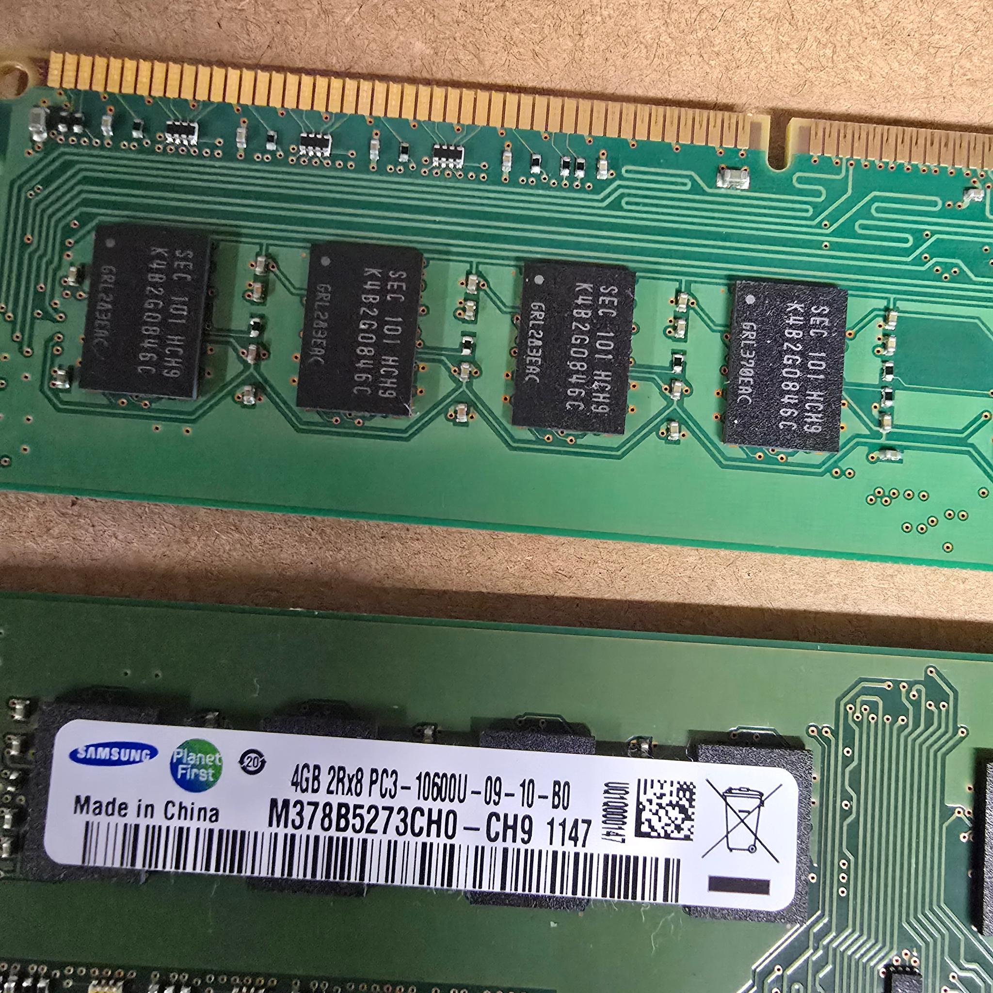 Samsung 8GB, 2X 4GB 2Rx8 M378B5273CH0-CH9 DDR3-1333 UDIMM PC3-10600 NON-ECC