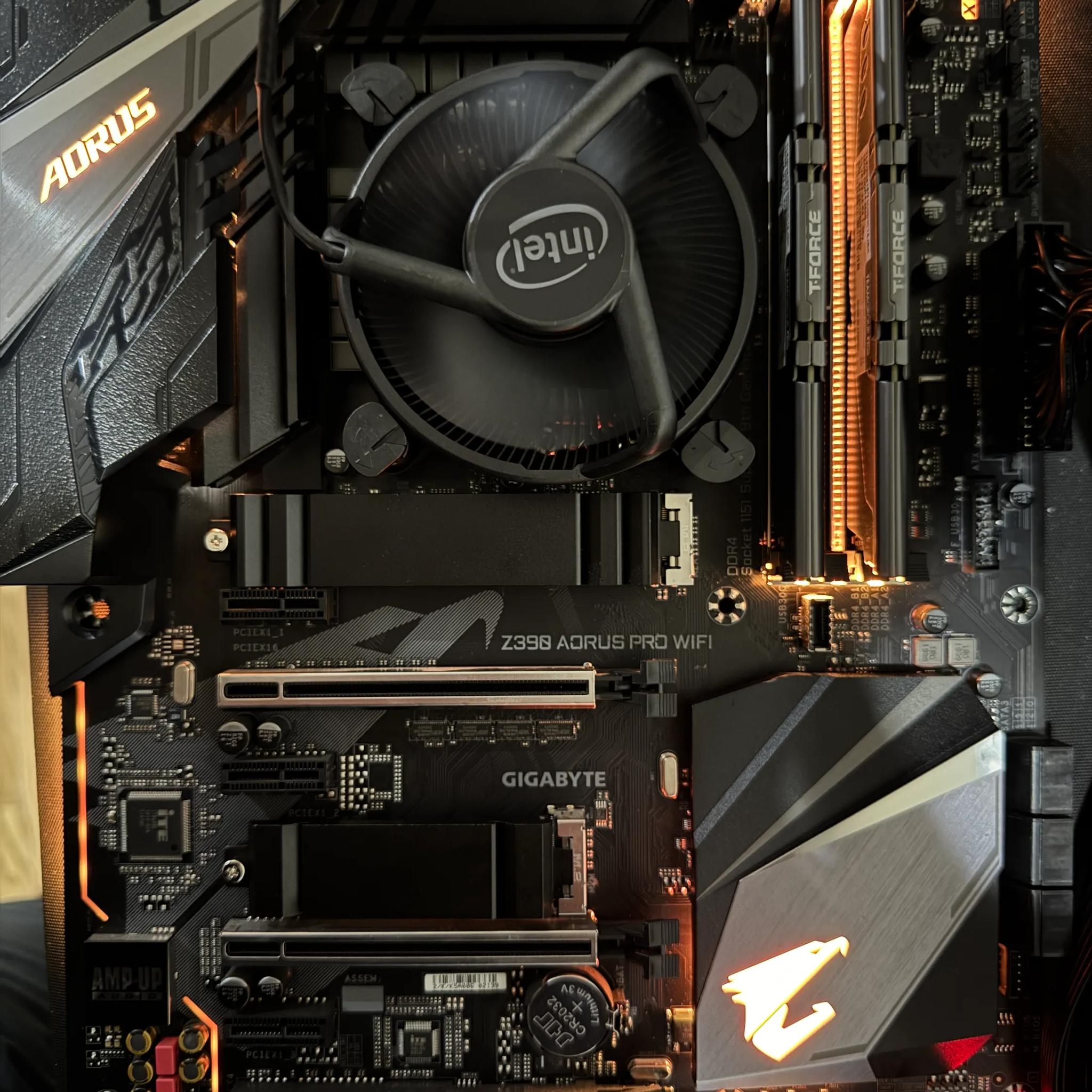 Gigabyte Z390 Aorus Pro WIFI Motherboard + Intel Core i9-9900K