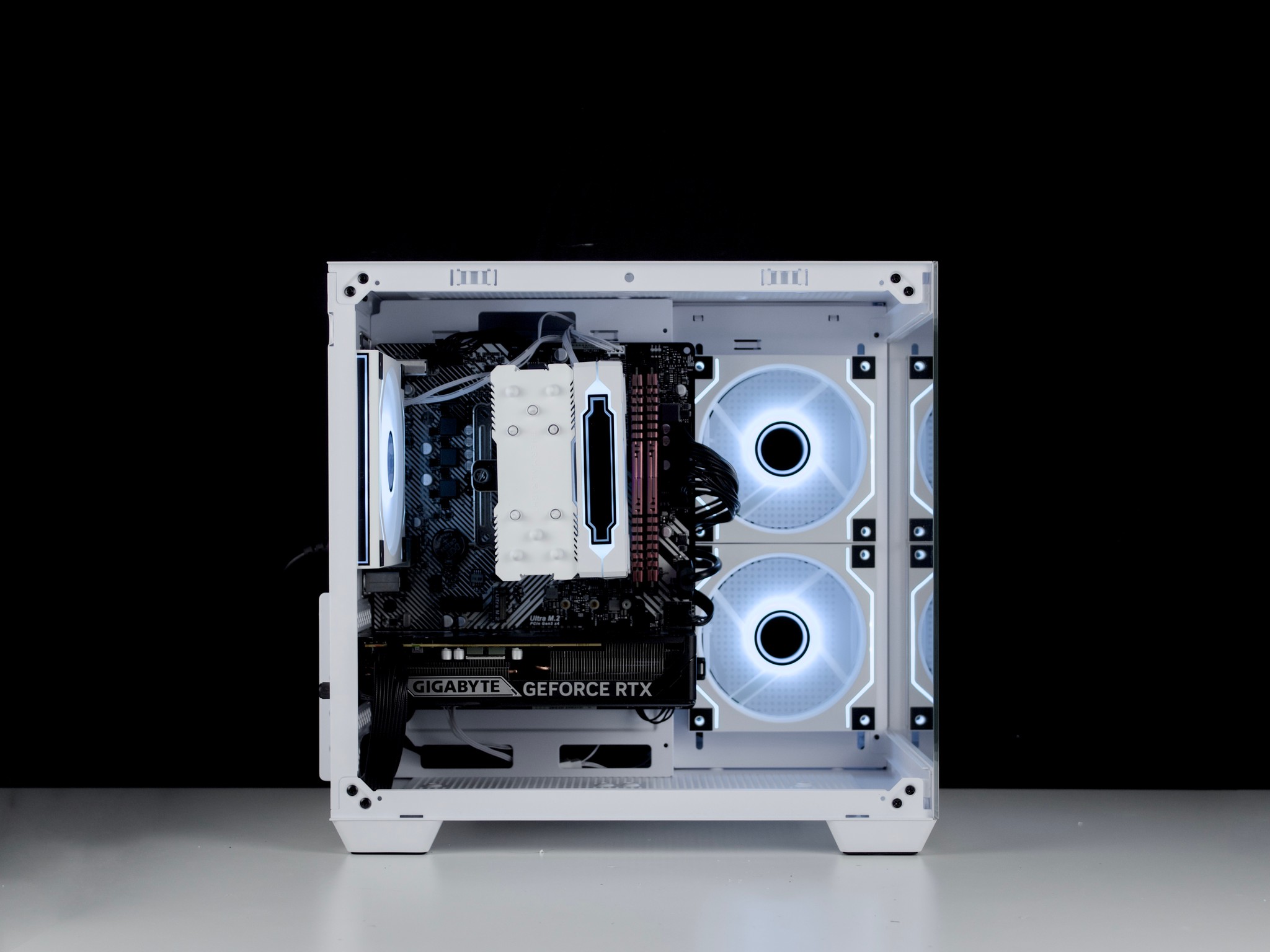🧊❄️🧊 White Gaming PC – RTX 5060 , Ryzen 5 5500, 16GB RAM, 1TB SSD - WiFi, BlueTooth 🧊❄️🧊