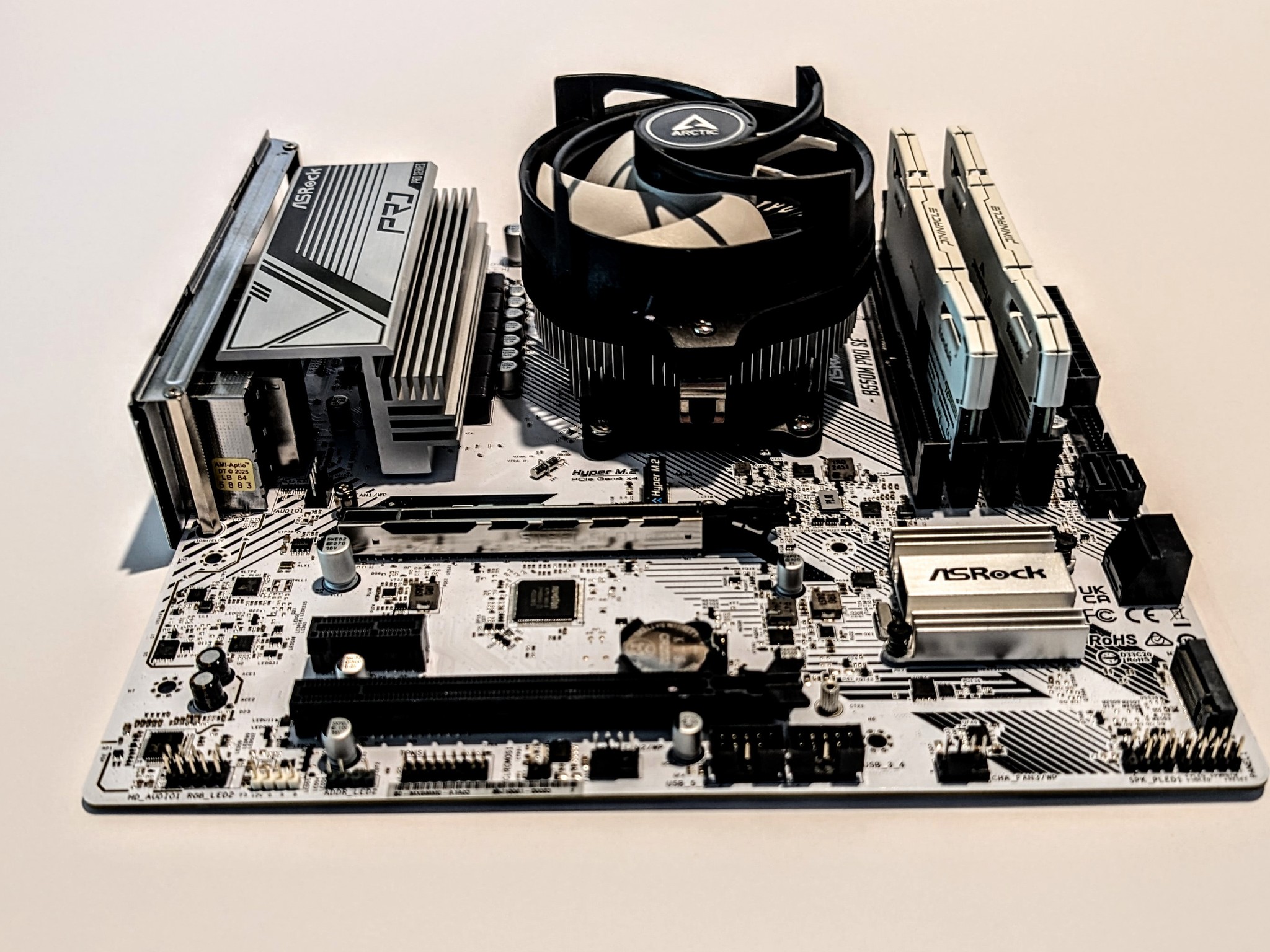 ☆★ ASRock B550m Pro Se, Ryzen 5600, 32GB DDR4 3200Mhz, Upgraded Air Cooler★☆ New Parts ★☆