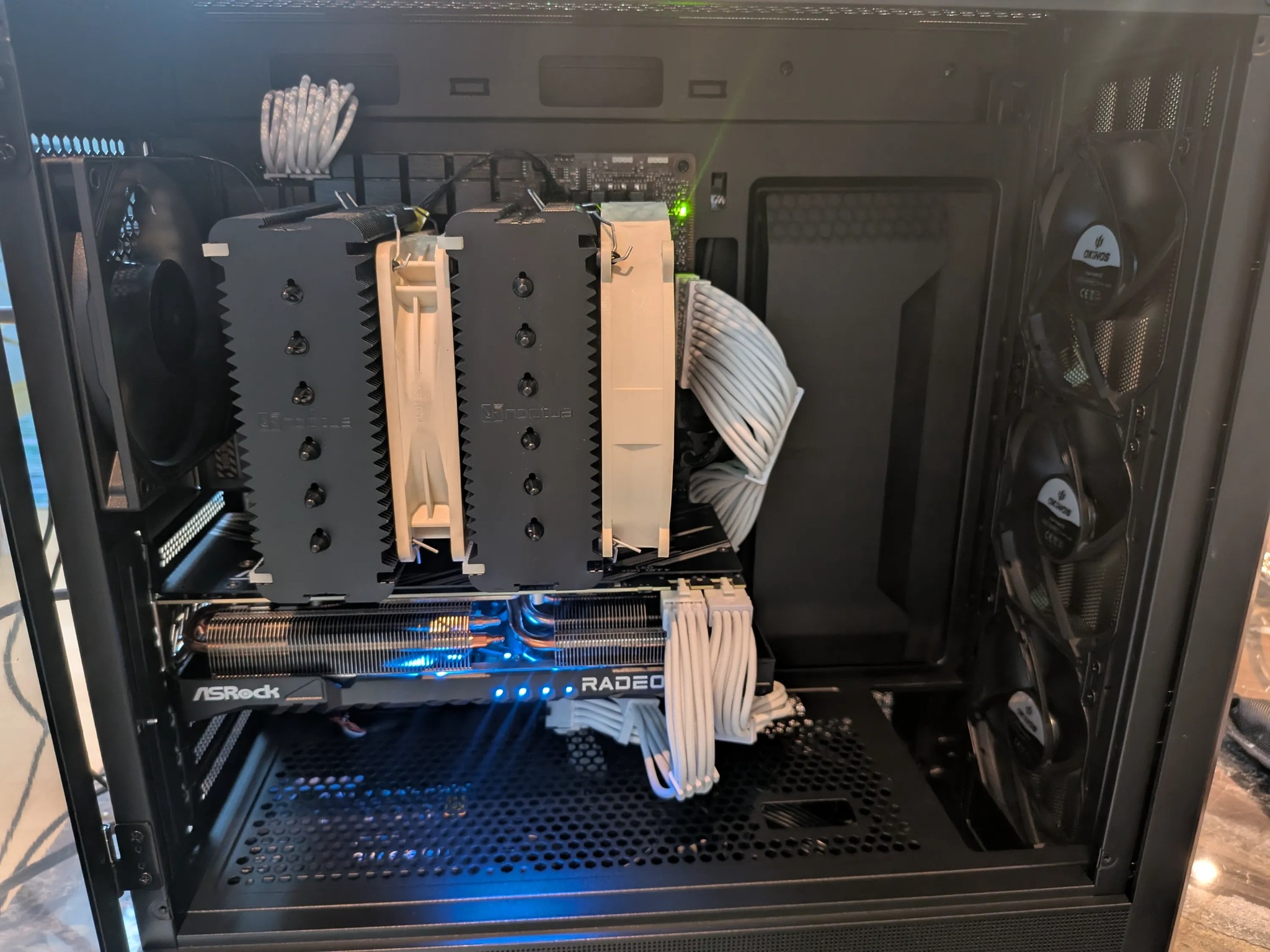 Walnut Wood & Noctua Gaming PC - AMD Ryzen 5 7500F, Radeon RX 7800XT, 32 GB DDR5, 2 TB SSD