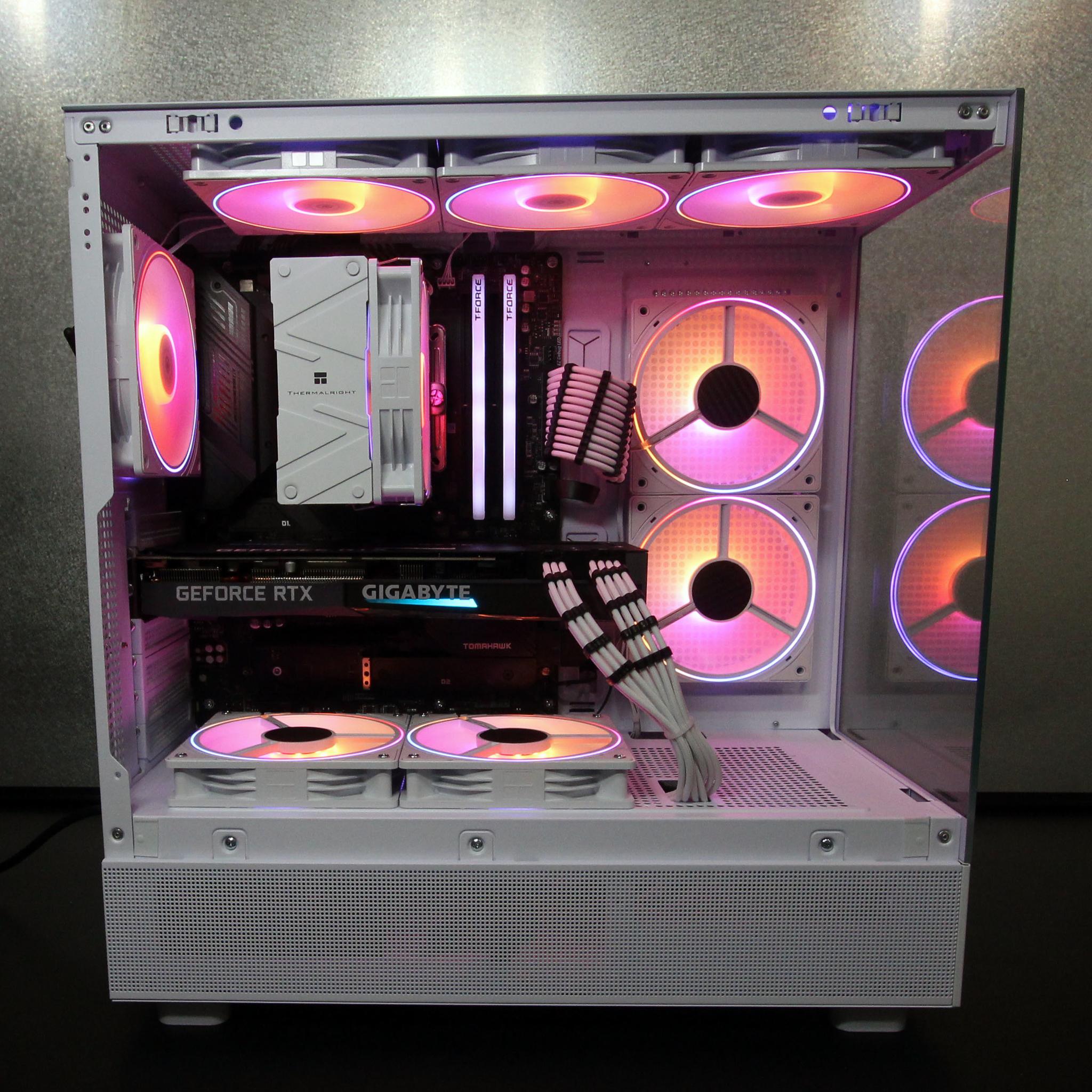 White Gaming PC / AMD Ryzen 5 7600X / RTX 3070 / 32GB / 1TB / Windows 10 Pro