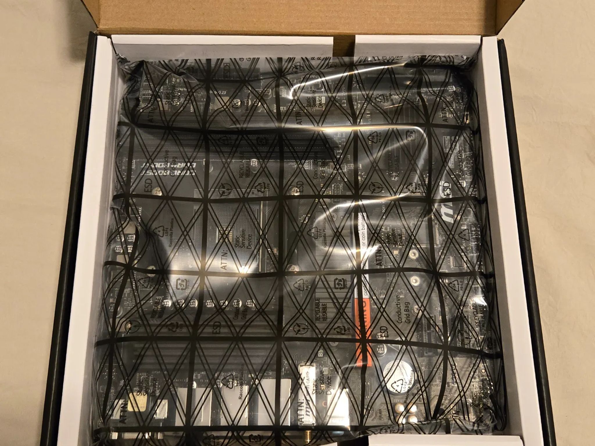 NEW IN BOX MSI B550M || AM4 || m-ATX || PCIE 4.0 || WIFI