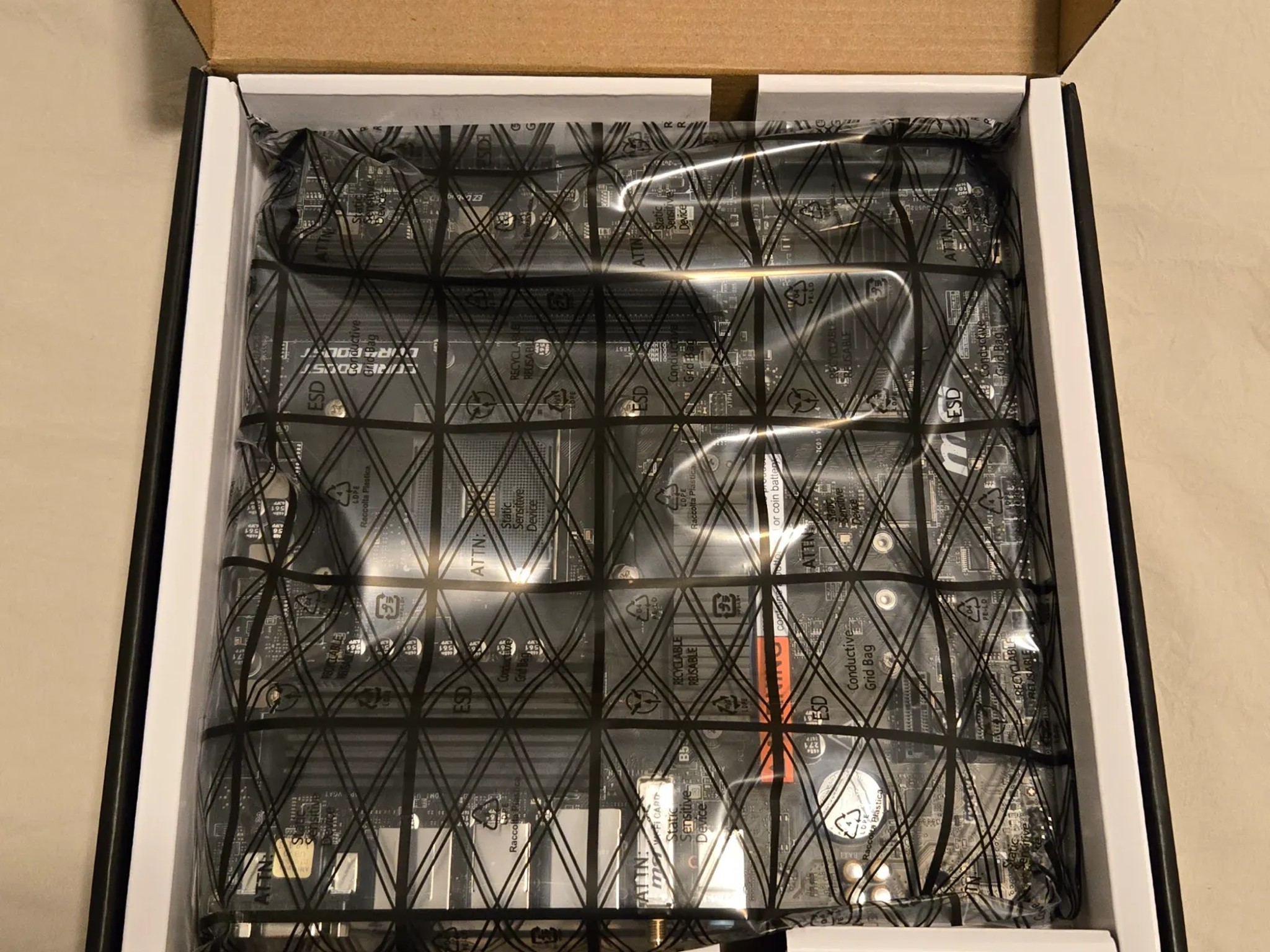 NEW IN BOX MSI B550M || AM4 || m-ATX || PCIE 4.0 || WIFI