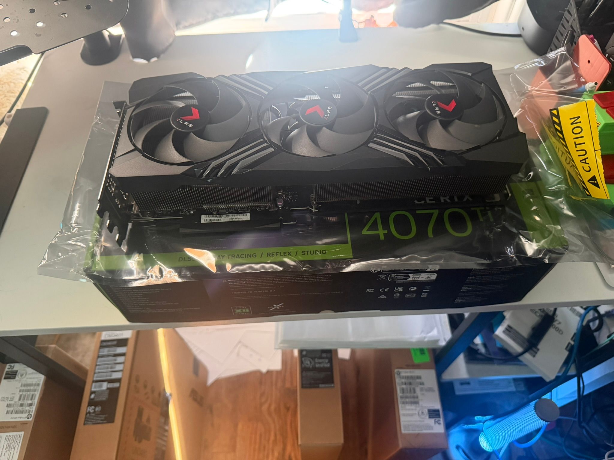 PNY XLR8 Gaming VERTO EPIC-X RGB GeForce RTX 4070 Ti