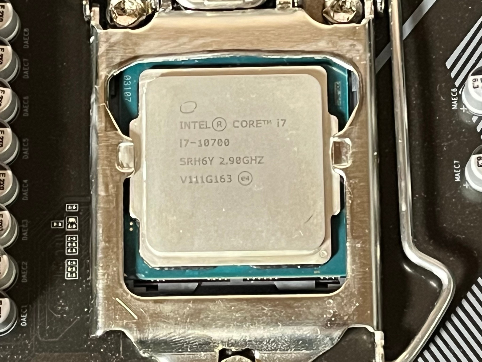 Intel PC Builder Bundle | i7-10700 | Gigabyte Z590 | 32GB DDR4 3200 CL16