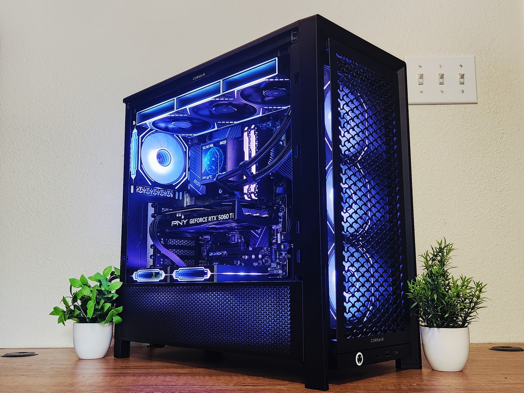 i5 13600【管275】WiFi6E／16GB／SSD512GB／HDD1T RTX 5060 Ti 16GB | I5 13600KF | 32GB RAM | 4TB NVMe/SSD + HDD
