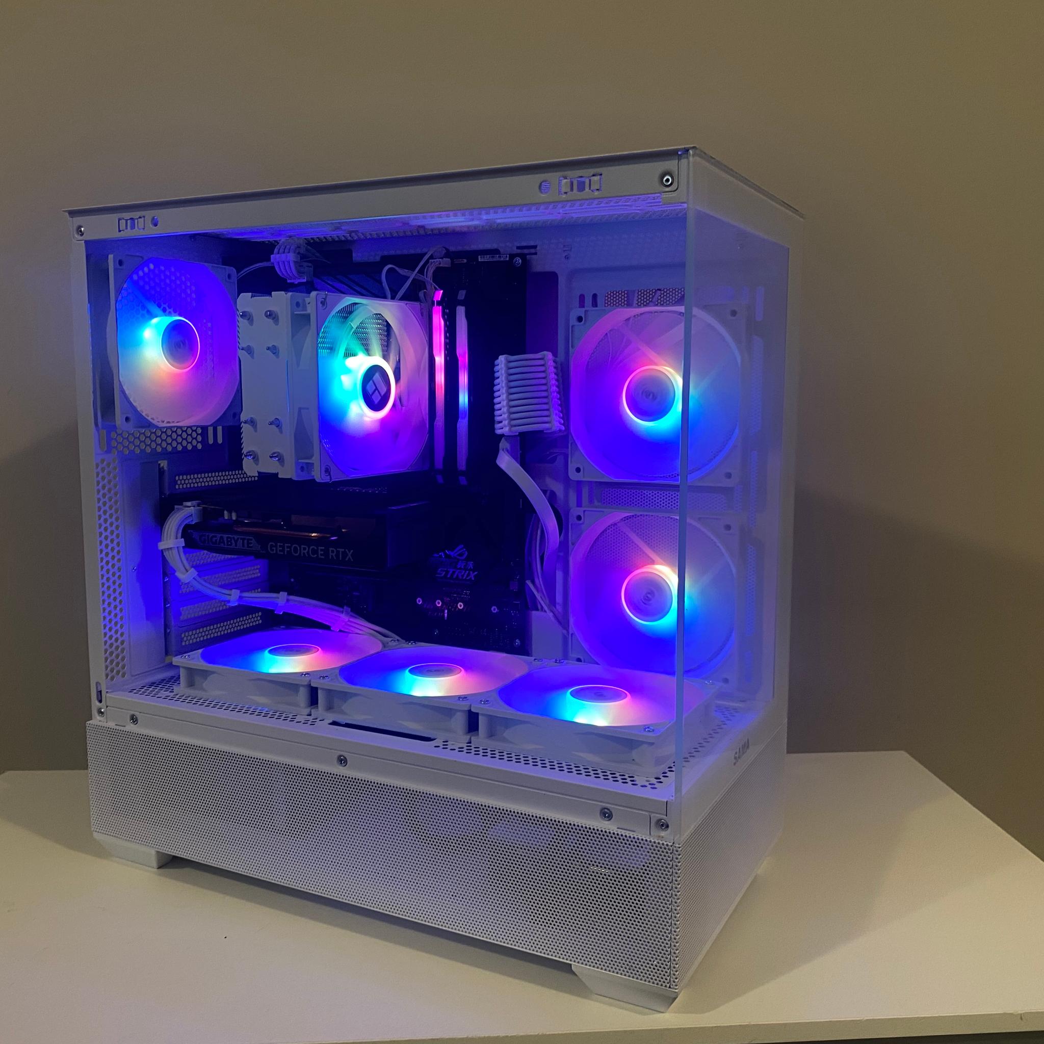 White RGB Gaming PC | Ryzen 7 3700X | RTX 5050 8GB | 16GB RGB | 500GB M.2 SSD