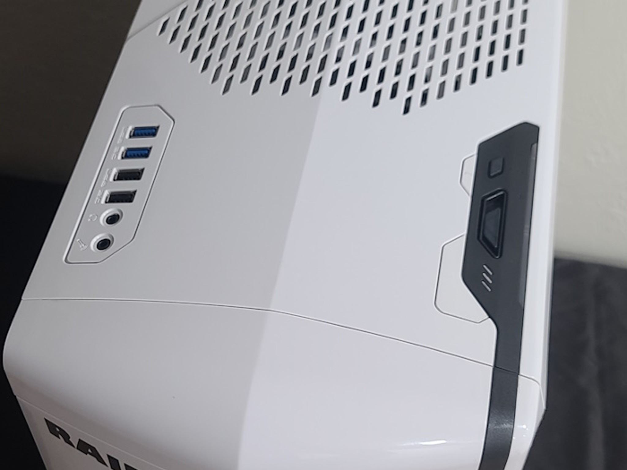 NZXT Phantom 630 Windowed Edition White Steel / Plastic ATX Full Tower Computer Case
