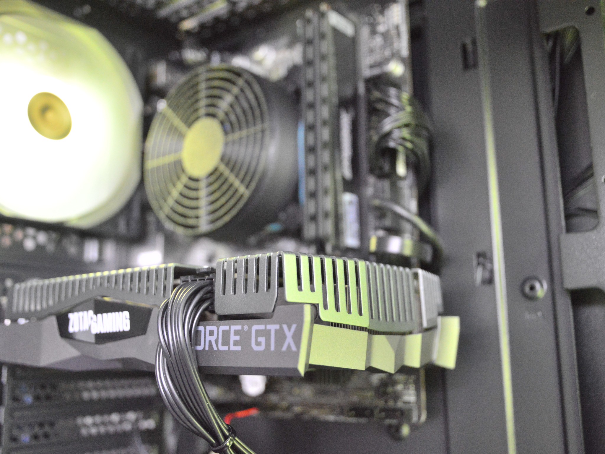 ☢️☢️ | GTX 1660 Ti 6GB | INTEL i5-8400 | 16GB DDR4 RAM | 512GB SATA SSD | Acid Rain 2.0 |
