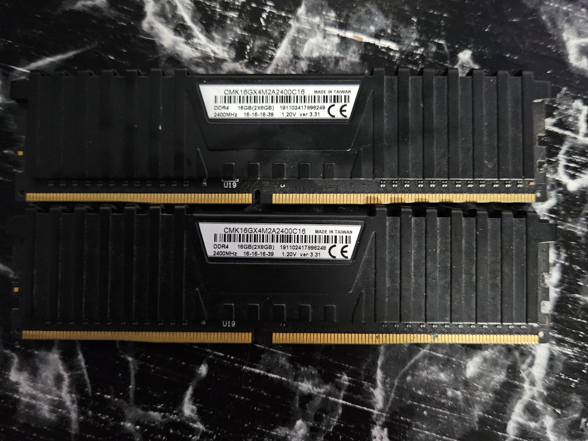 Corsair Vengeance ram 2400Mhz