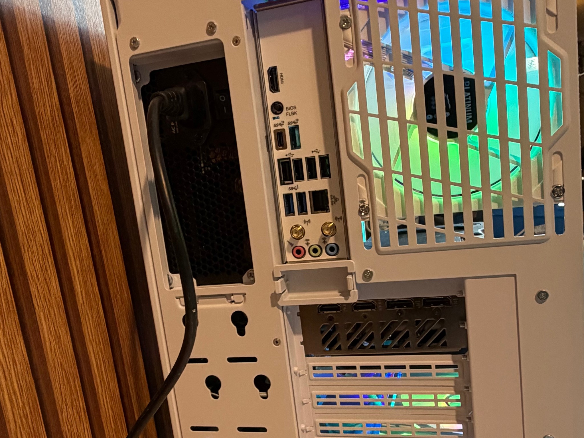 9070 XT 16GB | RYZEN 7 9800X3D | 16GB DDR5 | 1TB NVME | 360MM AIO | 850W