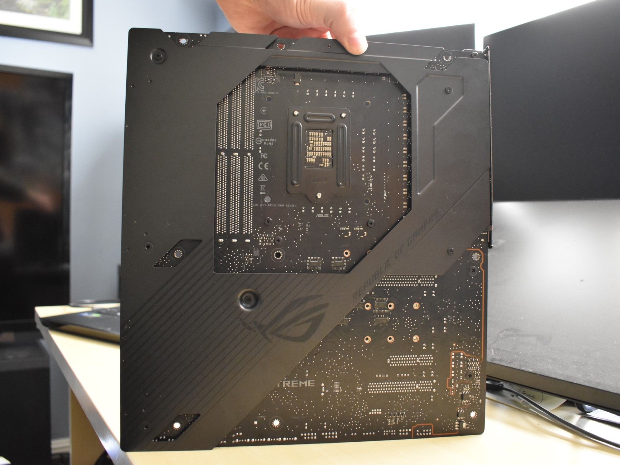 Asus ROG Maximus XIII Extreme Z590 Motherboard LGA1200