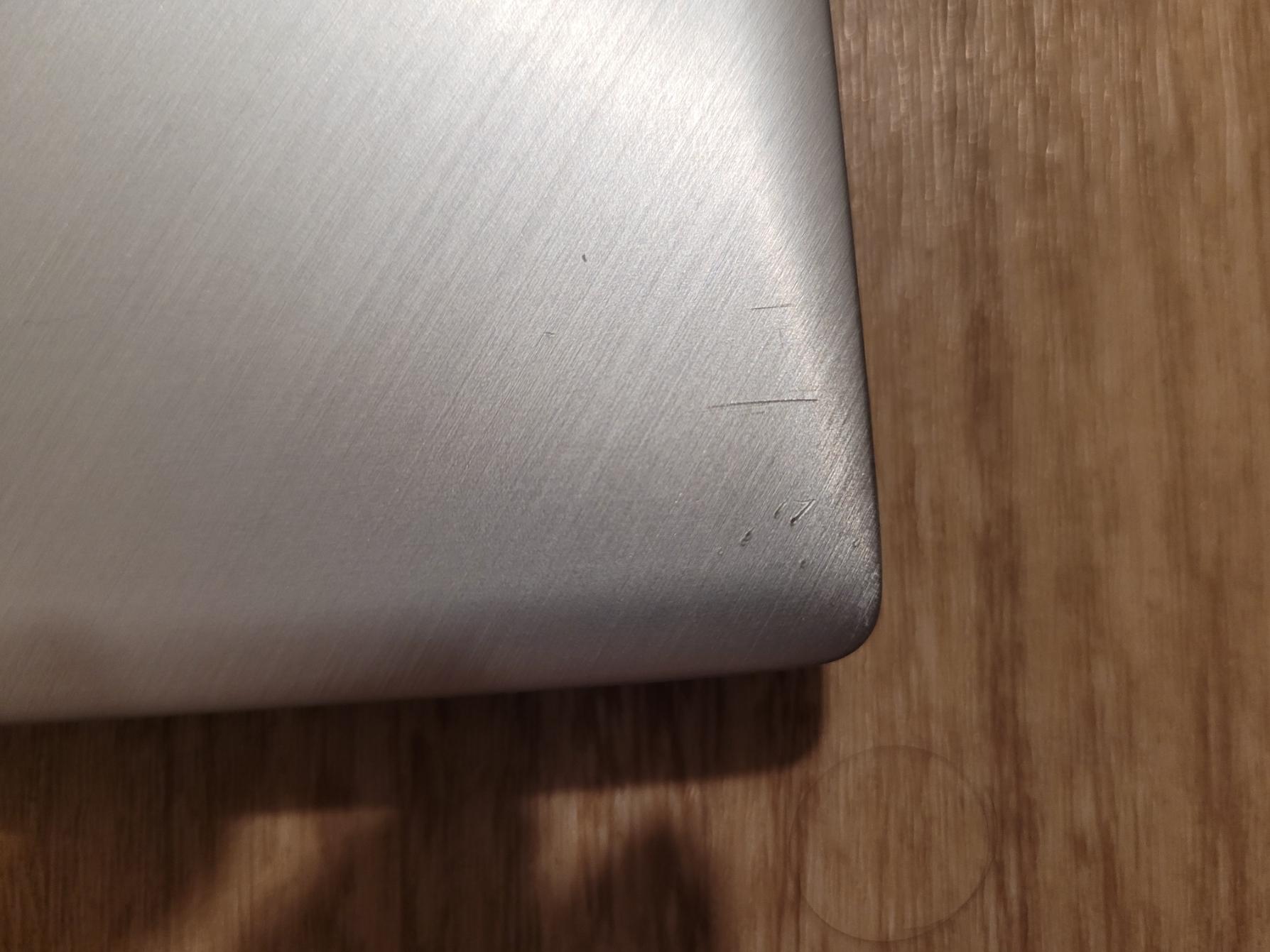 ASUS VivoBook 17.3 inch M712U (1TB, AMD Ryzen 7 5700U, 1.80GHz, 16GB)