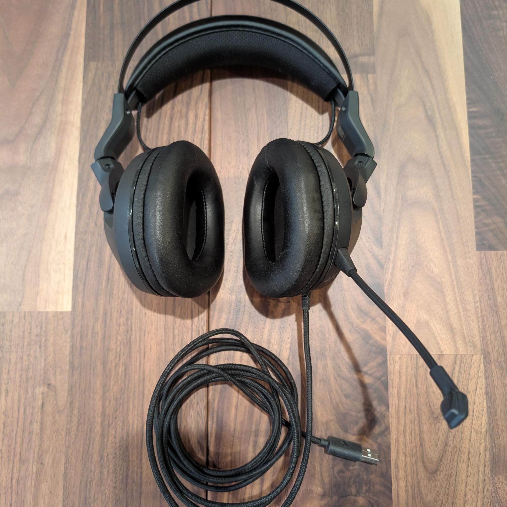 Roccat Elo 7.1 USB Headset w/ mic