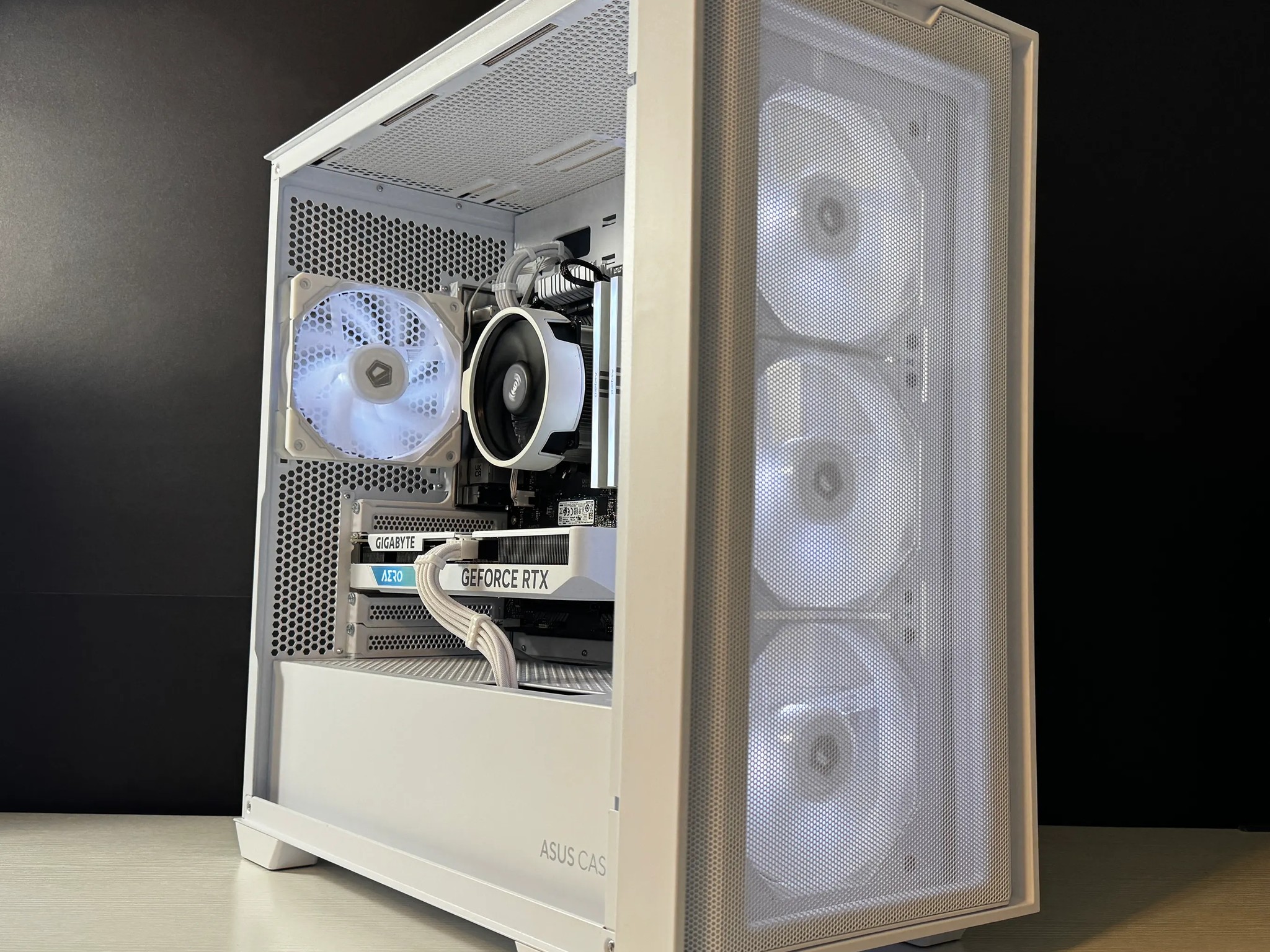 🧊FROST🧊 Gaming PC | AMD Ryzen 5 3600 | 16GB DDR4 | RTX 4060 | 1TB m.2 SSD | Win11 PRO | Wi-Fi