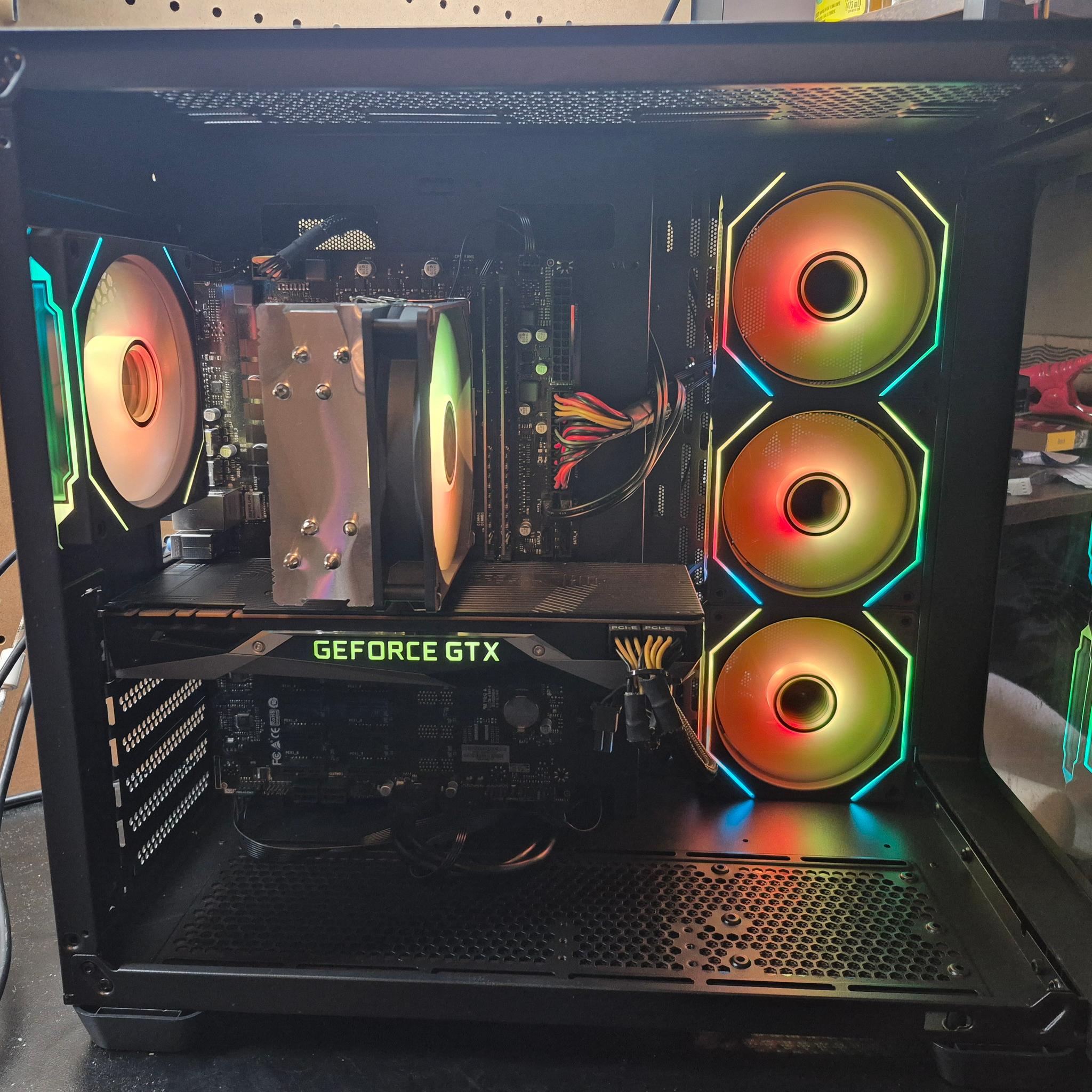 Curved Glass! i7-8700, GTX 1080 Ti, 32GB DDR4, 500GB SSD, Win11, WiFi