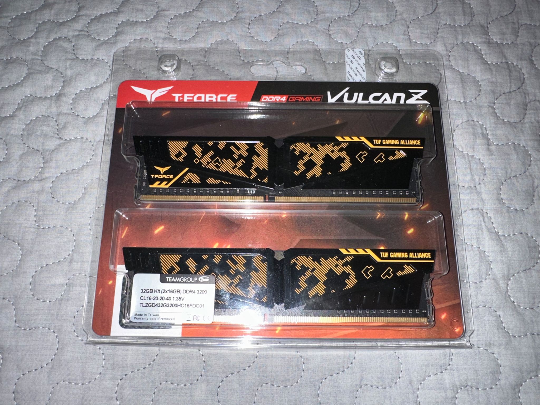 TEAMGROUP T-Force Vulcan TUF Gaming Alliance 32GB DDR4-3200 CL16 RAM