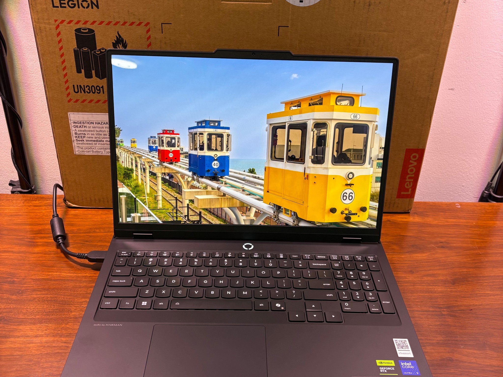 RTX 5070 Ti | Intel Ultra 9 275HX | 32GB DDR5 | 1TB NVMe | 16" OLED 165Hz