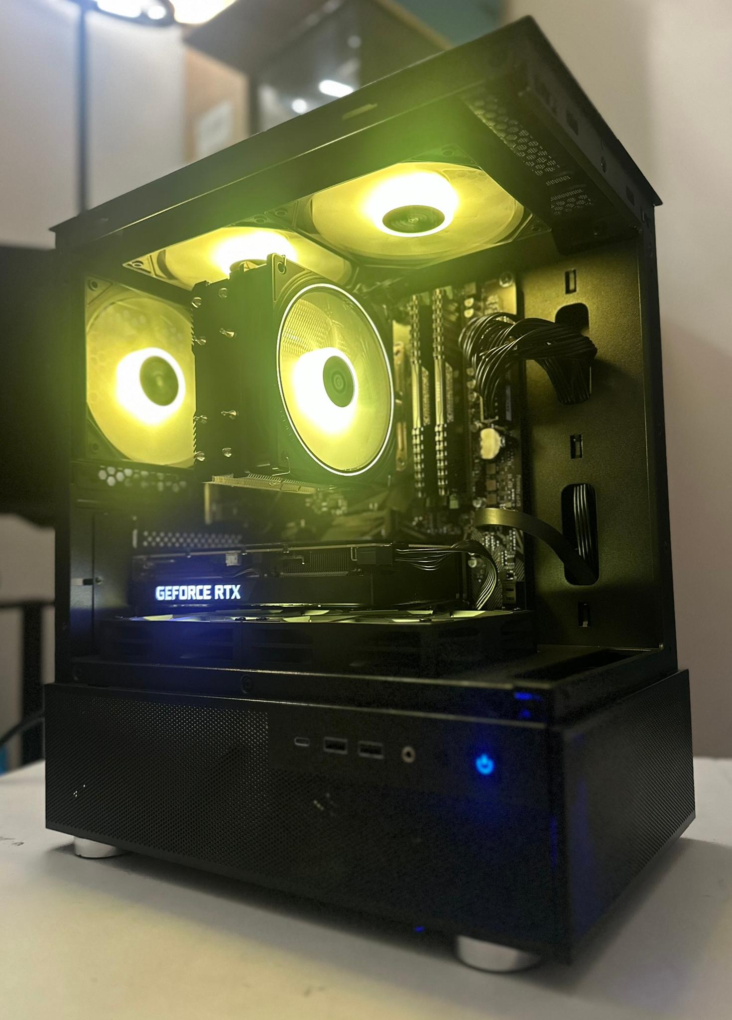 Ryzen 5 5500 / RTX 3060 Ti / 512GB NVME / 16GB RAM