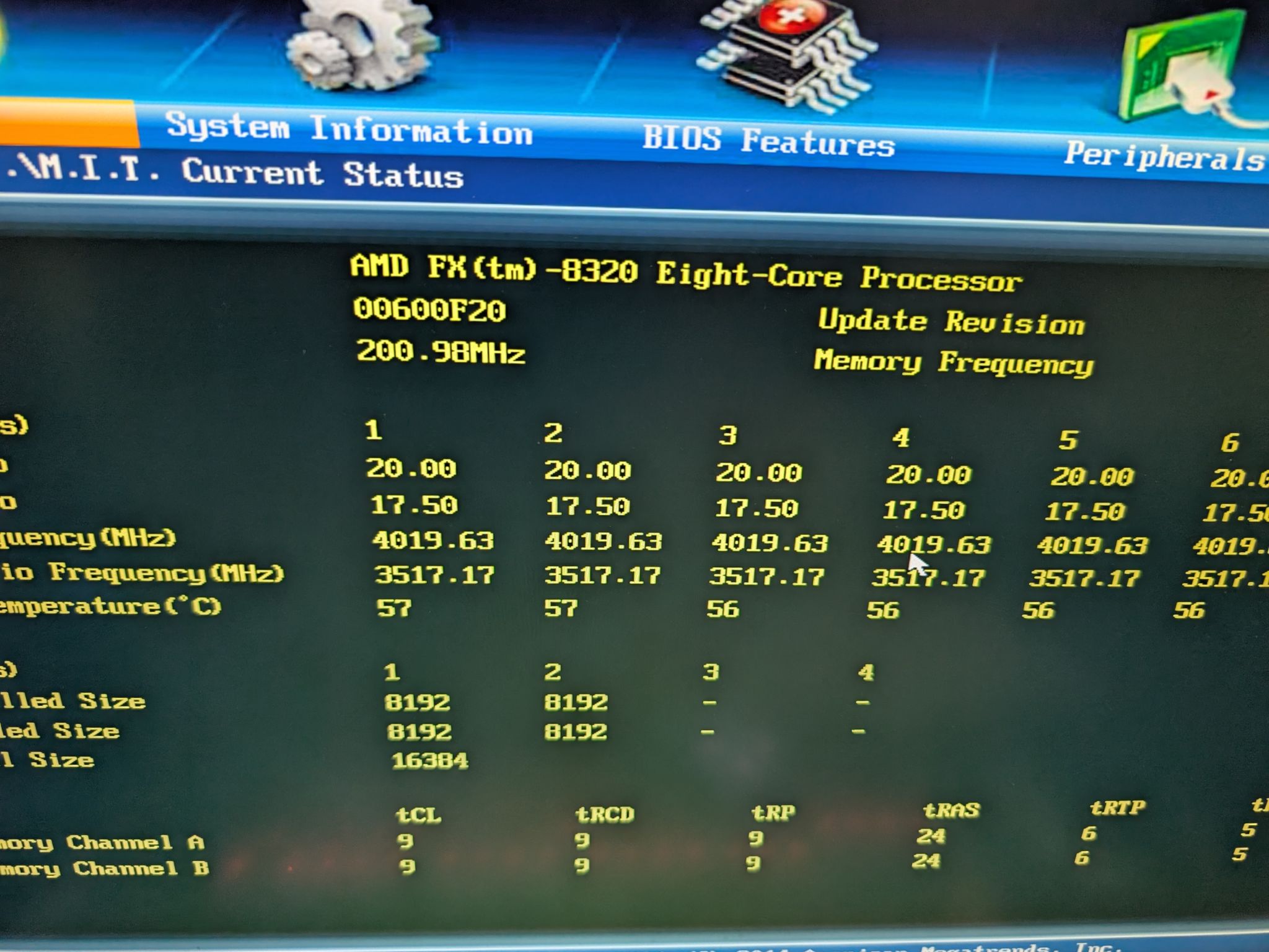 Gigabyte 990FXA-UD3 / AMD FX8320 / 16GB DDR3 / R9 270x 4GB