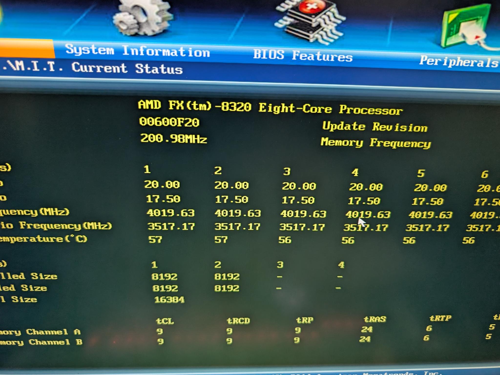 Gigabyte 990FXA-UD3 / AMD FX8320 / 16GB DDR3 / R9 270x 4GB
