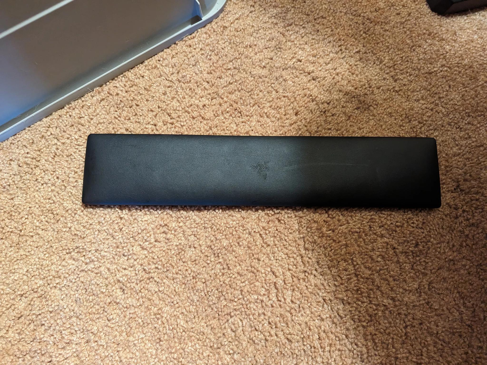 *GREAT CONDITION* Razer Huntsman V2 RGB Mechanical Keyboard + Razer Basilisk V3 RGB Mouse