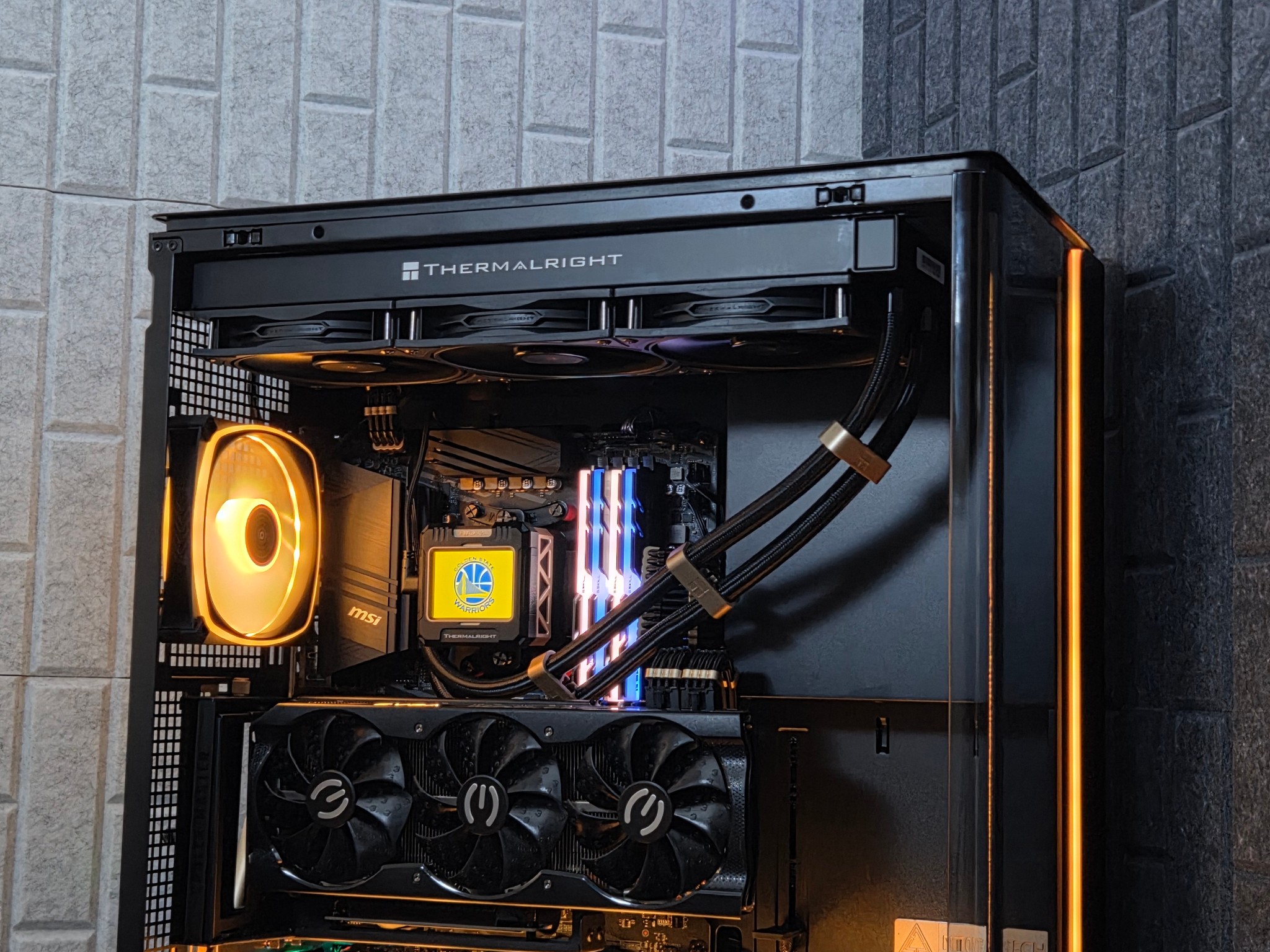 King Midas 👑| RTX 3080 | Ryzen 5600x | 32GB RAM | Custom Gold Parts