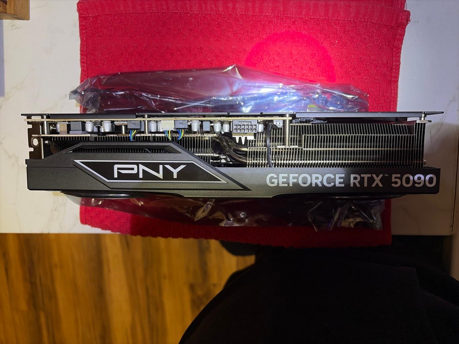 PNY GeForce RTX 5090 ARGB EPIC-X RGB Overclocked Triple Fan
